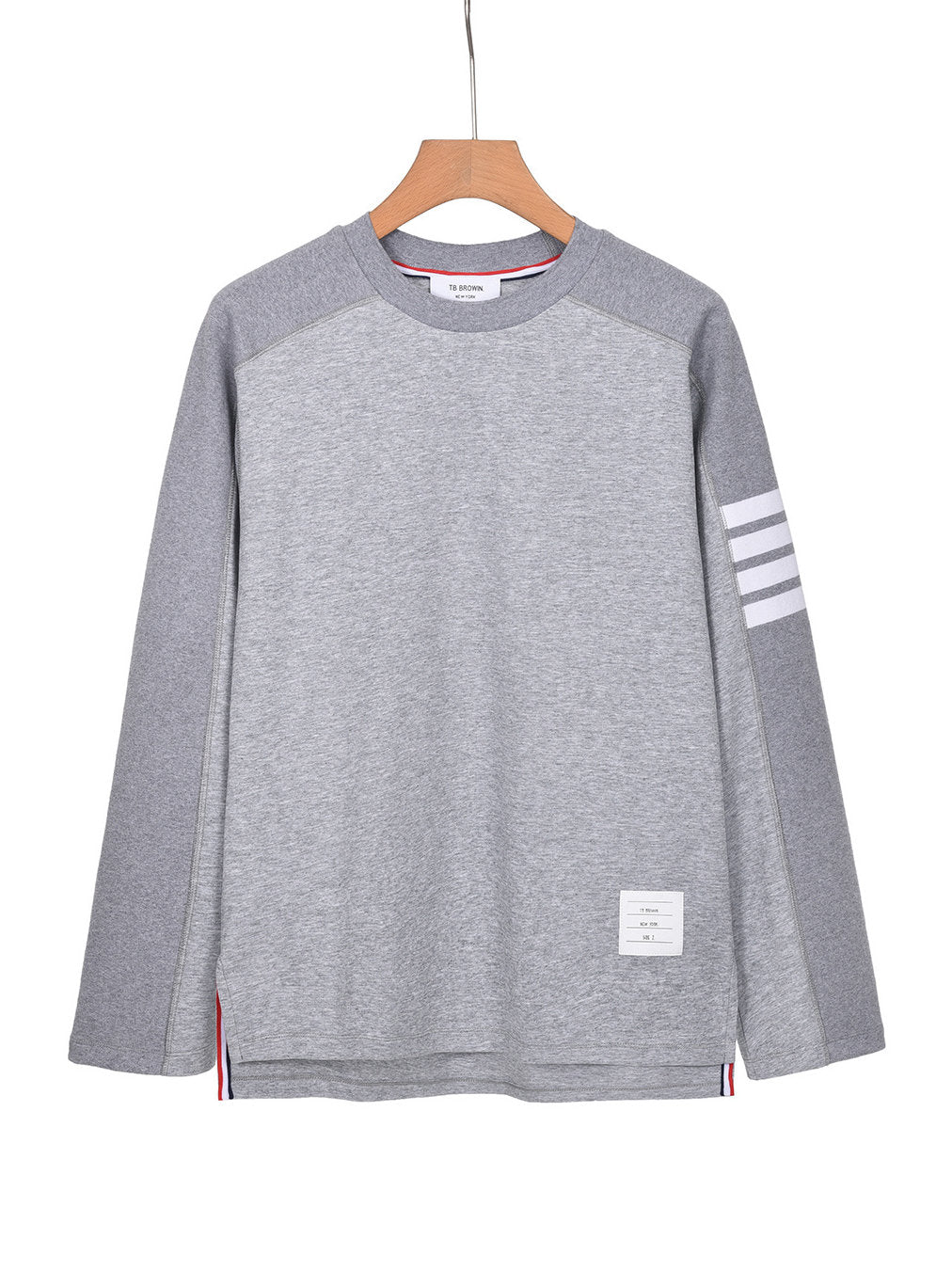 Long-sleeved T-shirt