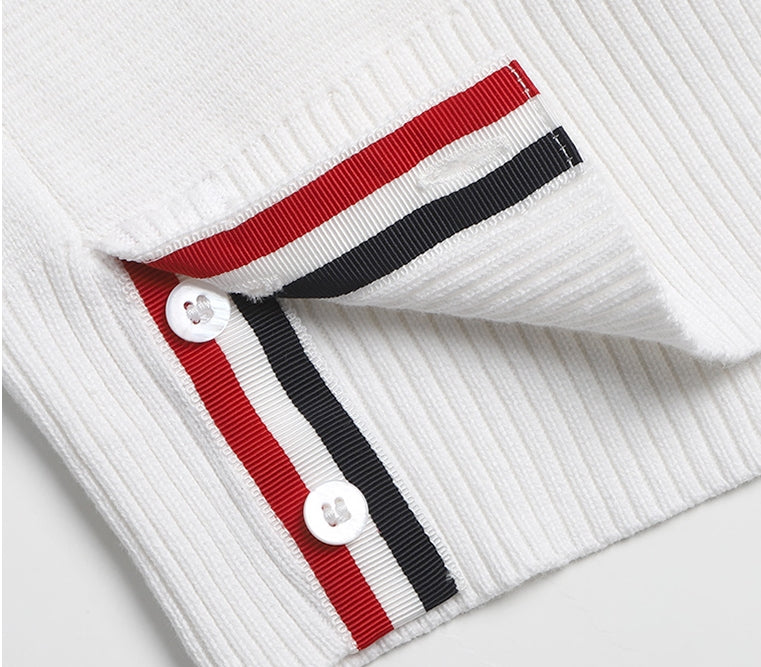 Thom BrowneMen's Classic V-Neck Knitted Cardigan with 4-Bar Sleeve Detail