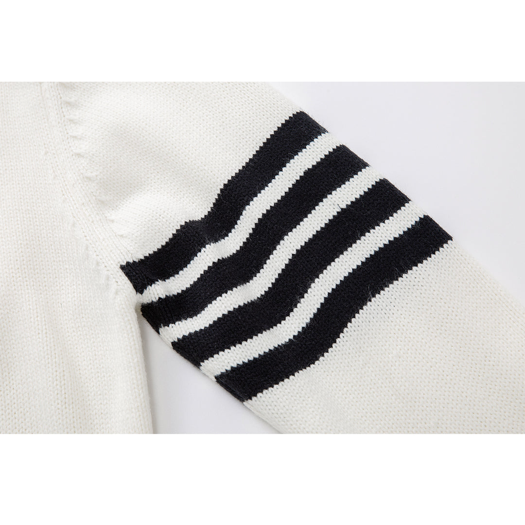 Thom BrowneMen's Classic V-Neck Knitted Cardigan with 4-Bar Sleeve Detail