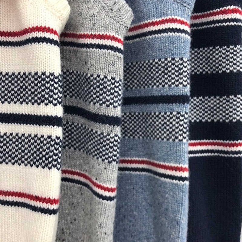 Thom BrowneUnisex Classic V-Neck Wool Knitted Vest with 4-Bar Sleeve Detail