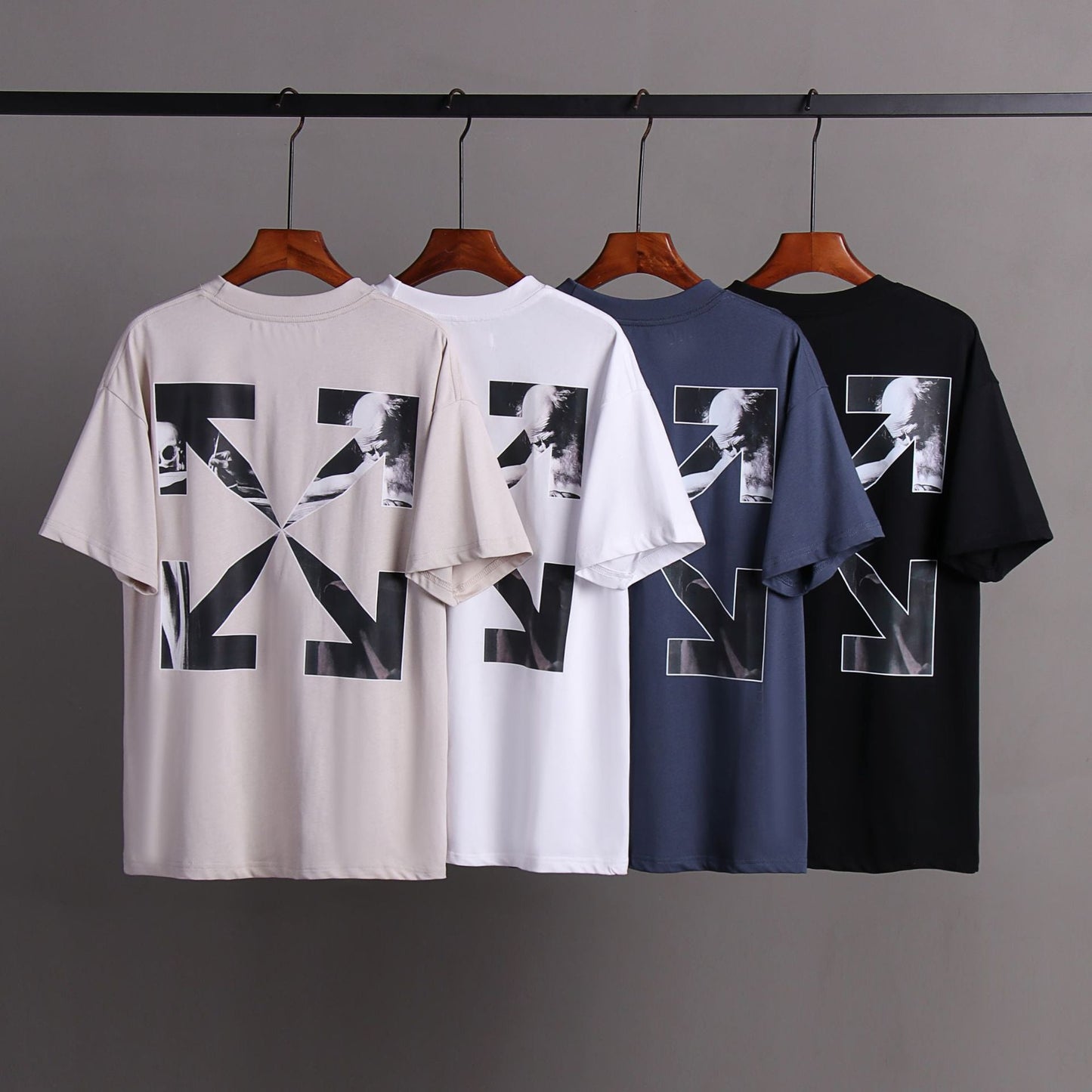 OFF-WHITEArrow Sign T-Shirt - Multi-Color Streetwear