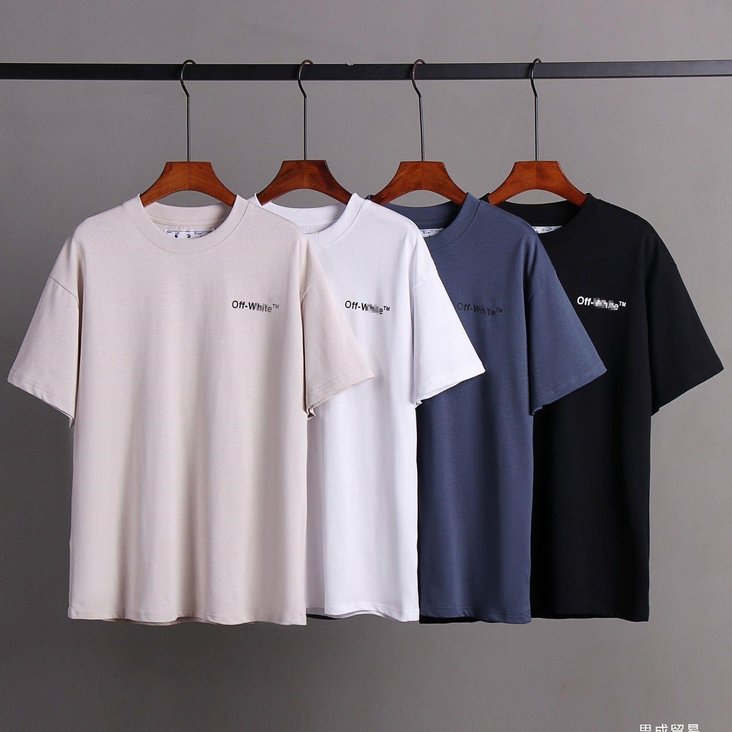 OFF-WHITEArrow Sign T-Shirt - Multi-Color Streetwear