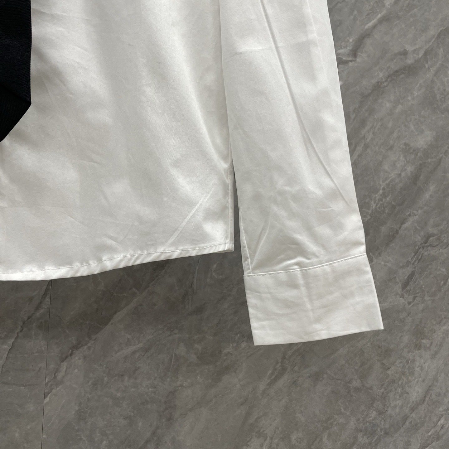 Puppy-Embroidered Tie Shirt