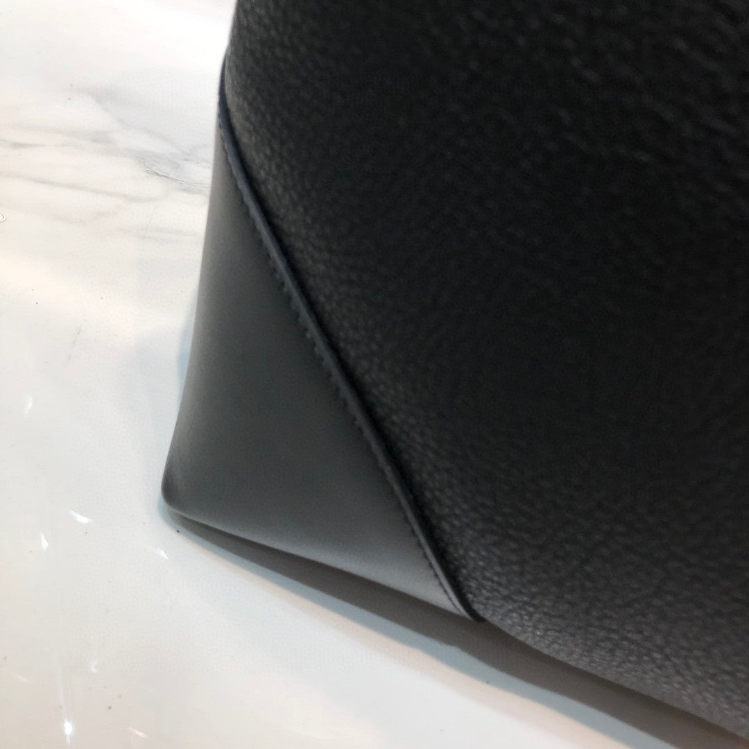 2025 SS Top-grade cowhide messenger bag