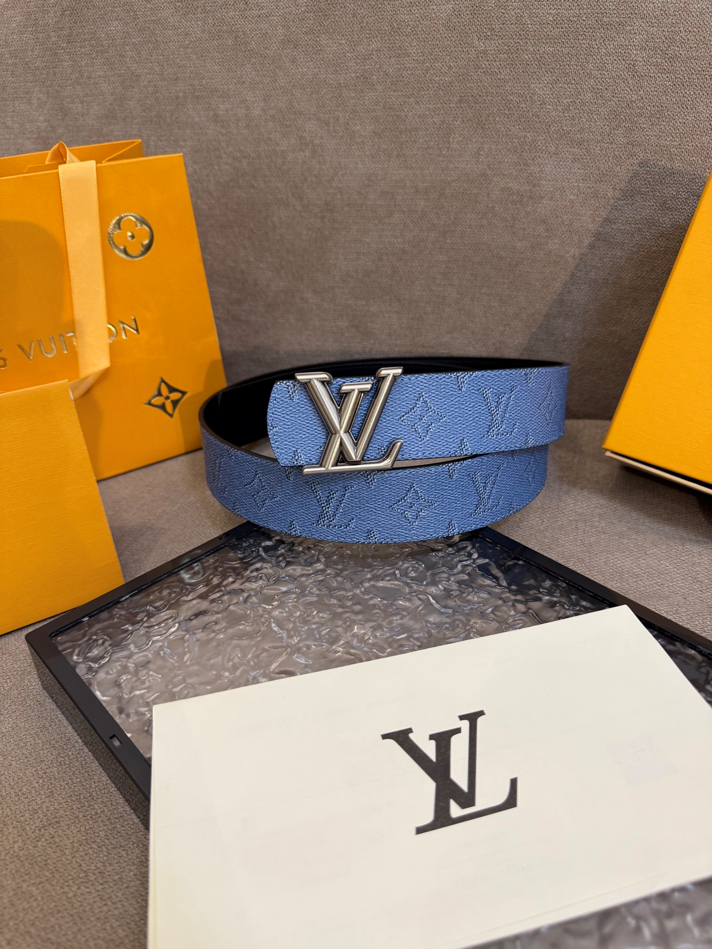 New Louis Vuitton Men's Belt