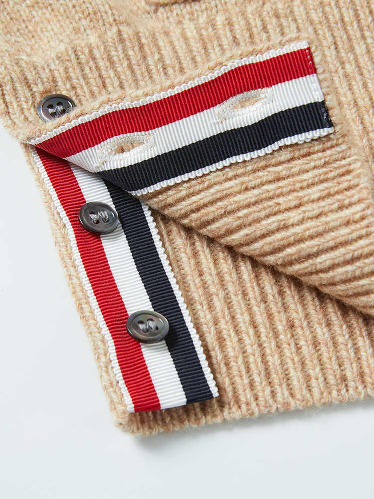 Thom BrowneMen's Classic V-Neck Knitted Cardigan with 4-Bar Sleeve Detail