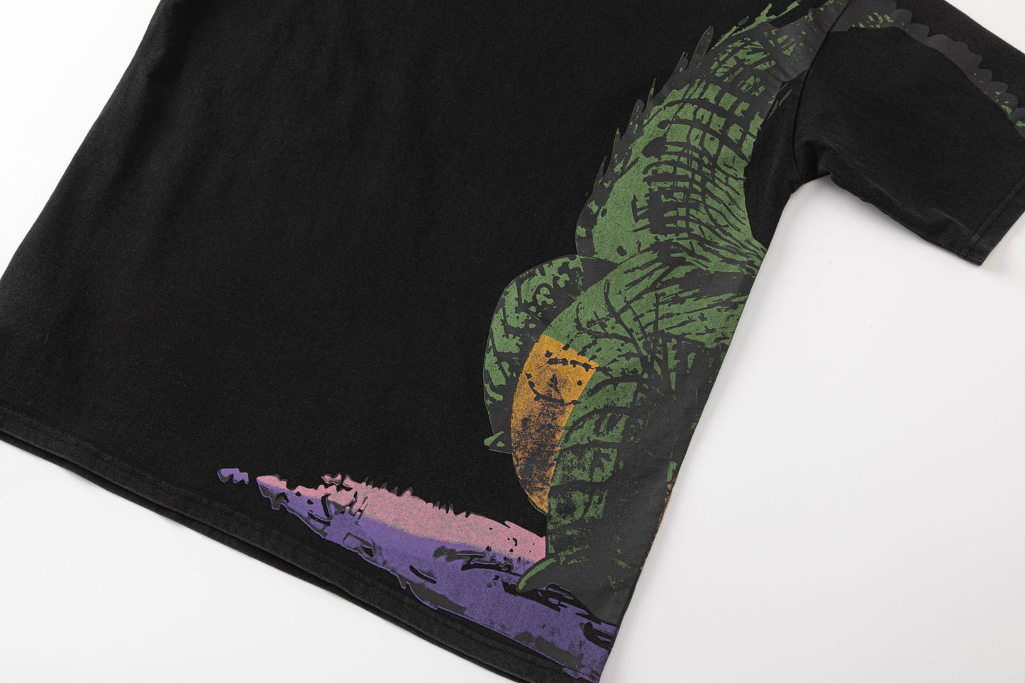 OFF-WHITE  Giant Crocodile Arrow T-Shirt