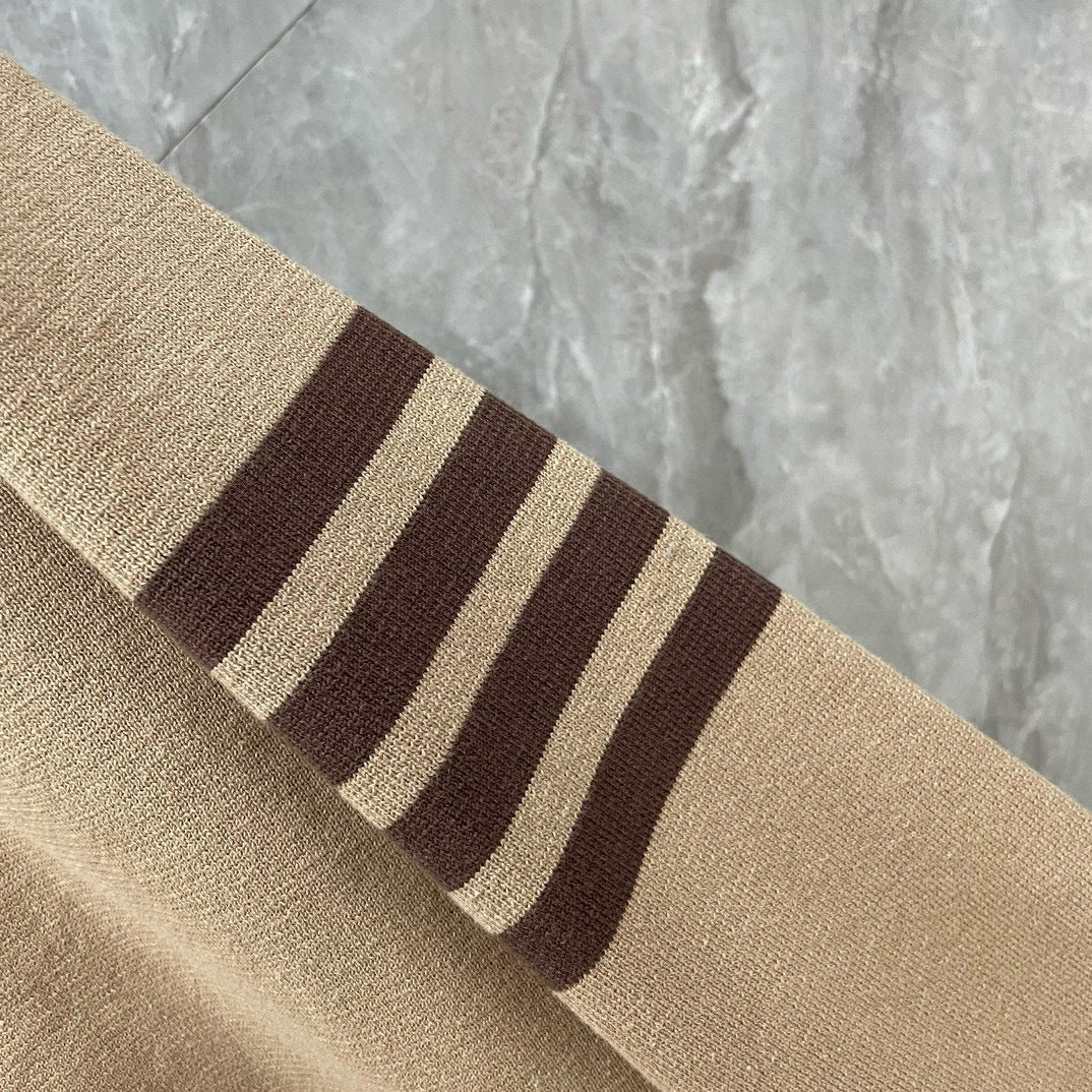 Thom BrowneClassic V-Neck Knitted Cardigan Sweater