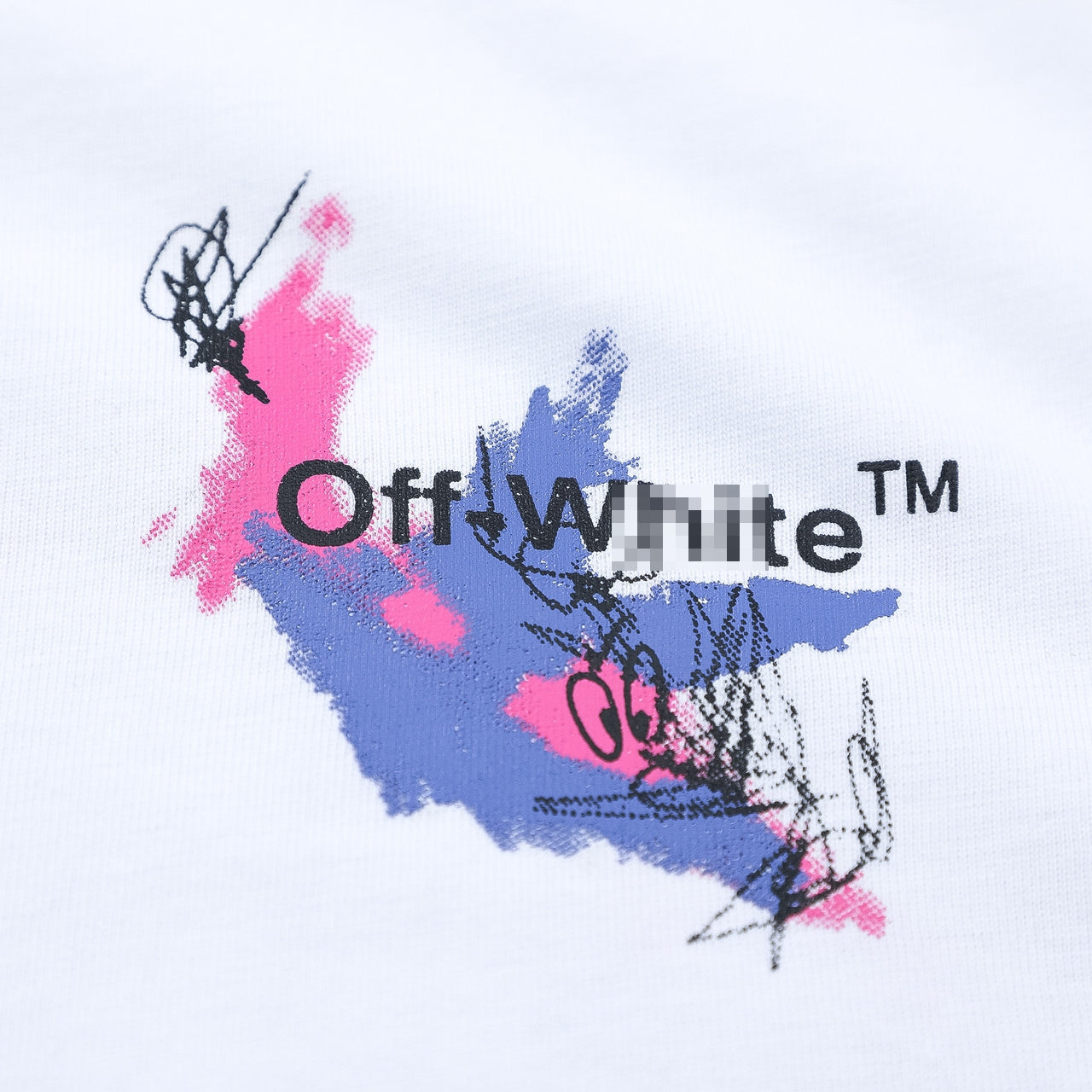 OFF-WHITEArrow Sign T-Shirt - Ultimate Streetwear Classic