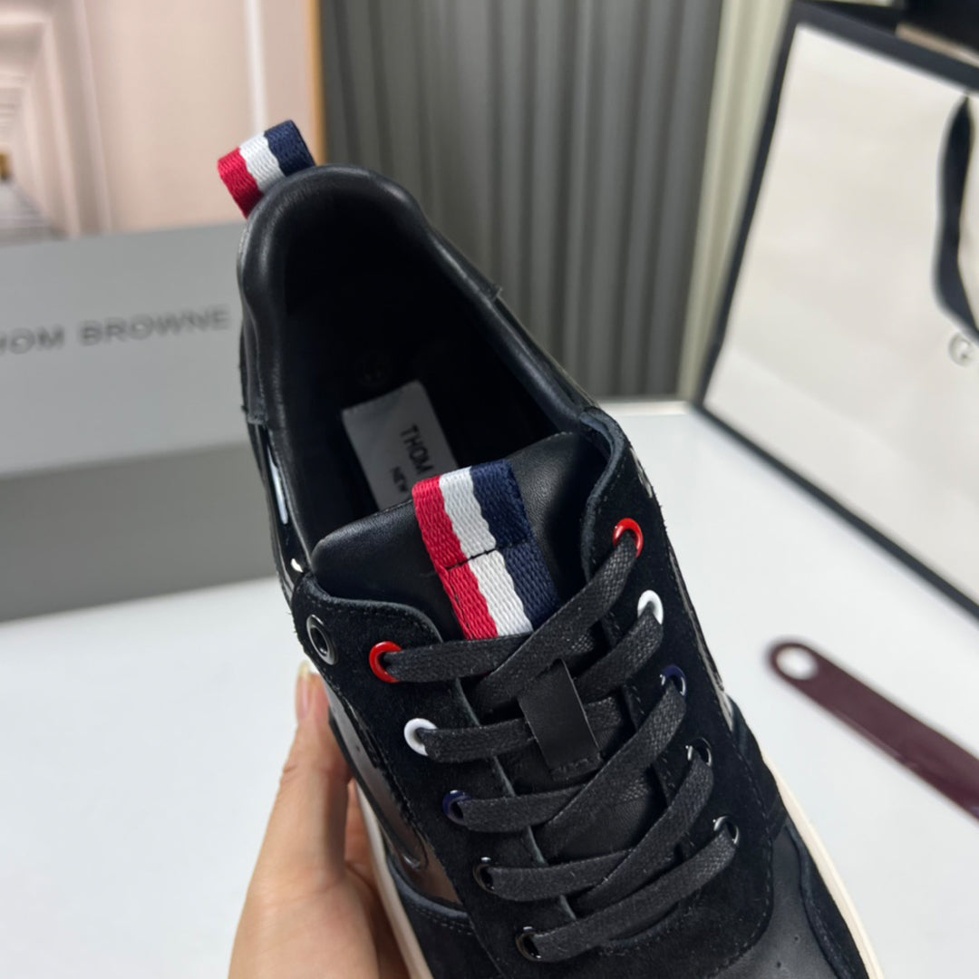 Thom BrowneMen's Premium Leather Sneakers - Handcrafted Cowhide Low-Top Casual Shoes with Grosgrain Detail
