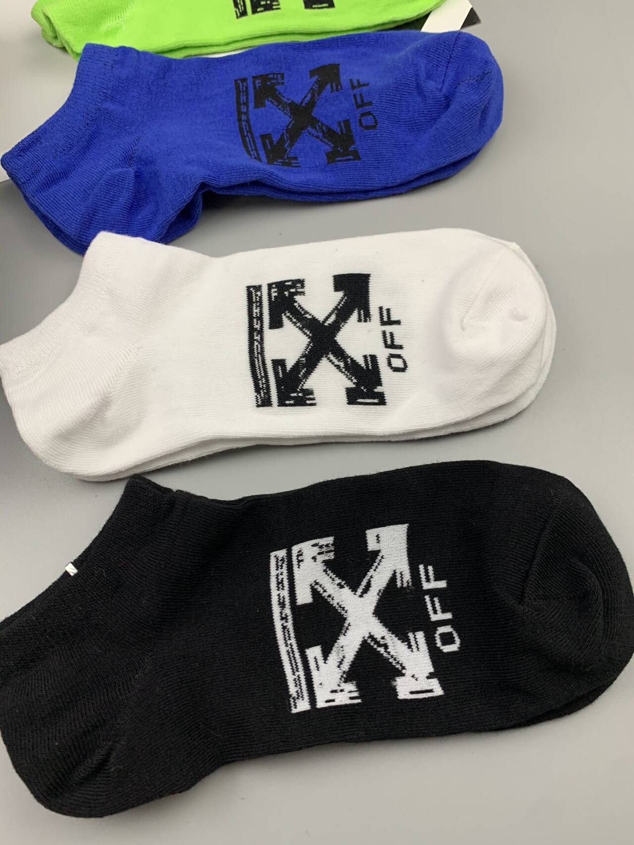 OFF-WHITEPure cotton low-cut socks