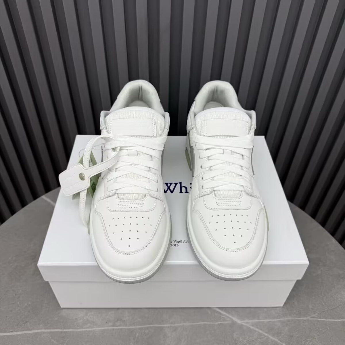OFF-WHITE New white sneakers for men and women