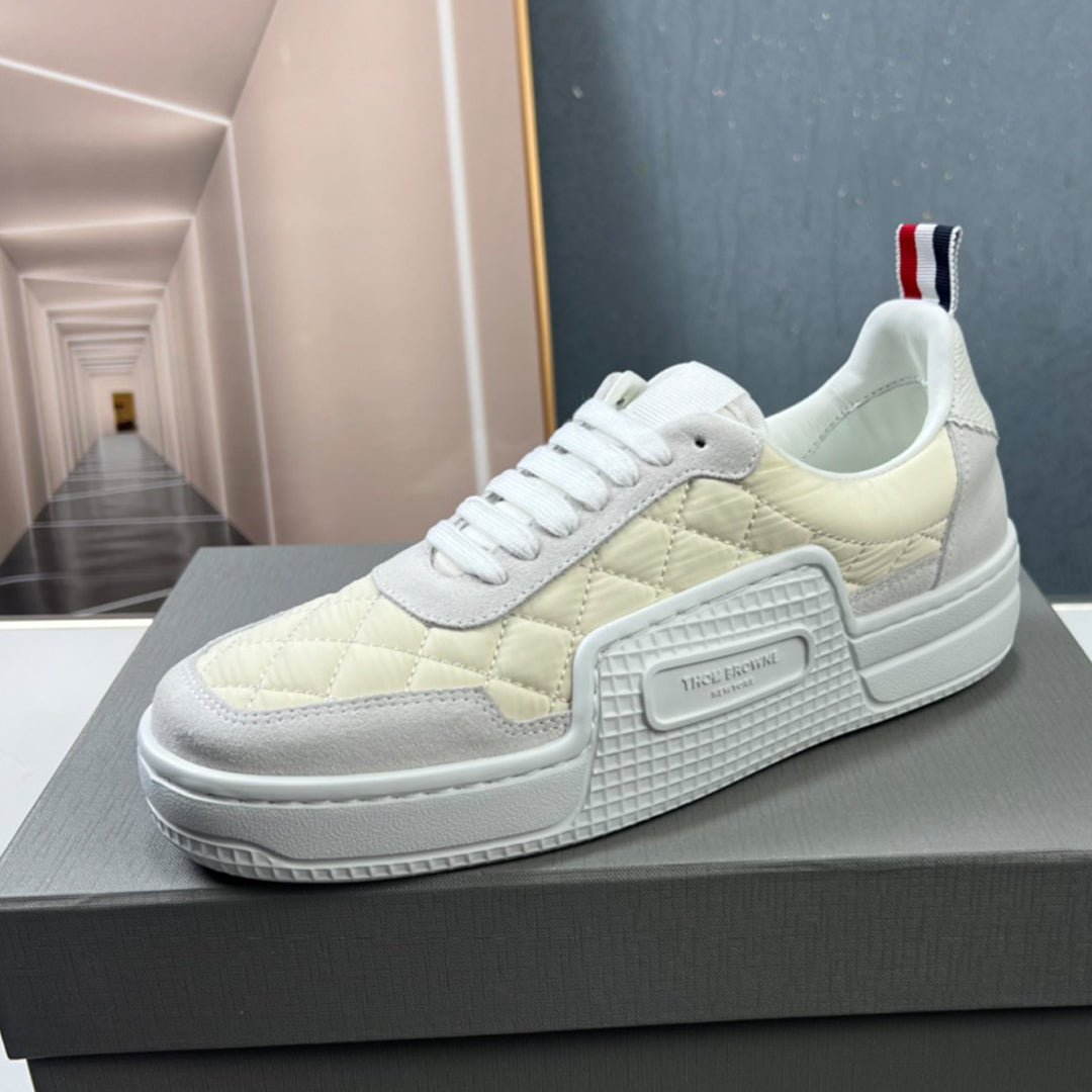 Thom BrowneMen's Premium Leather Sneakers - Handcrafted Cowhide Low-Top Casual Shoes with Grosgrain Detail