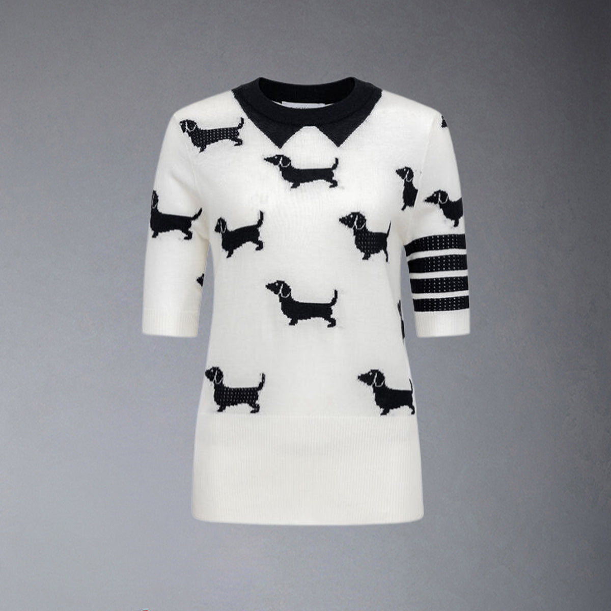 Thom BrowneWomen's Puppy Graphic T-Shirt - Striped Grosgrain Detail