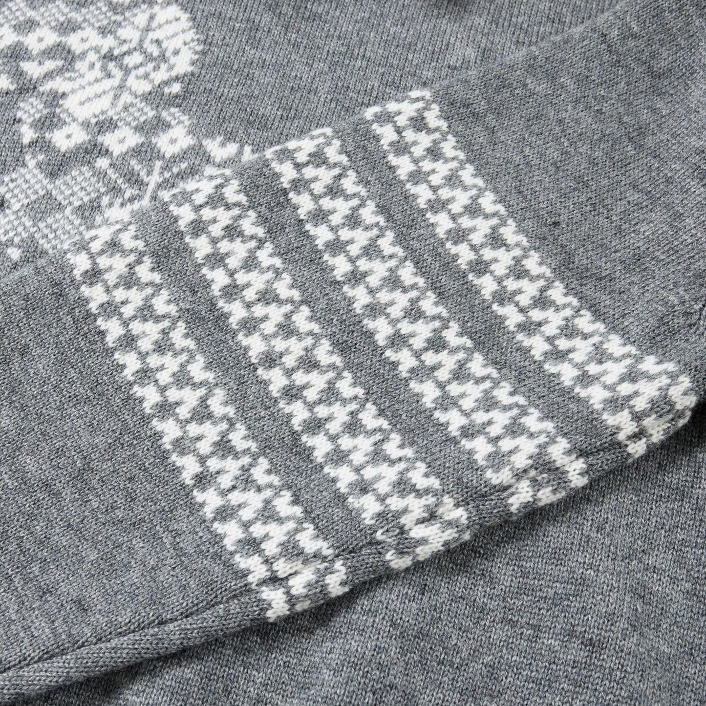 Thom Browne4-Bar Snowflake Dog Knitted Sweater - Premium Cotton Wool Cardigan