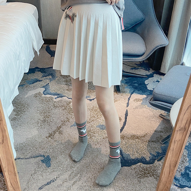 Thom BrowneWomen's Puppy Print Pleated Cotton Skirt with Button Front