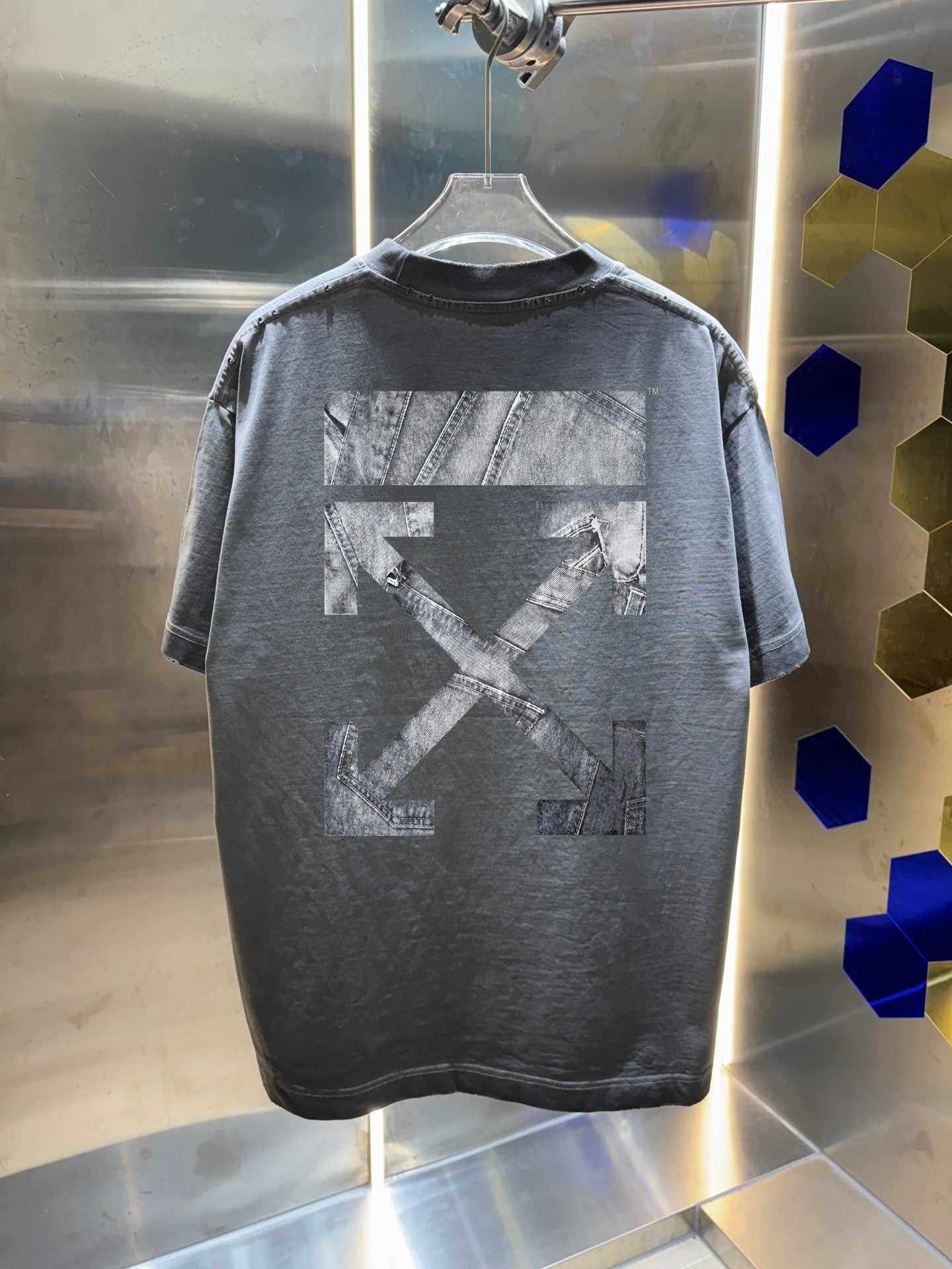 OFF-WHITE Distressed graphic T-shirt