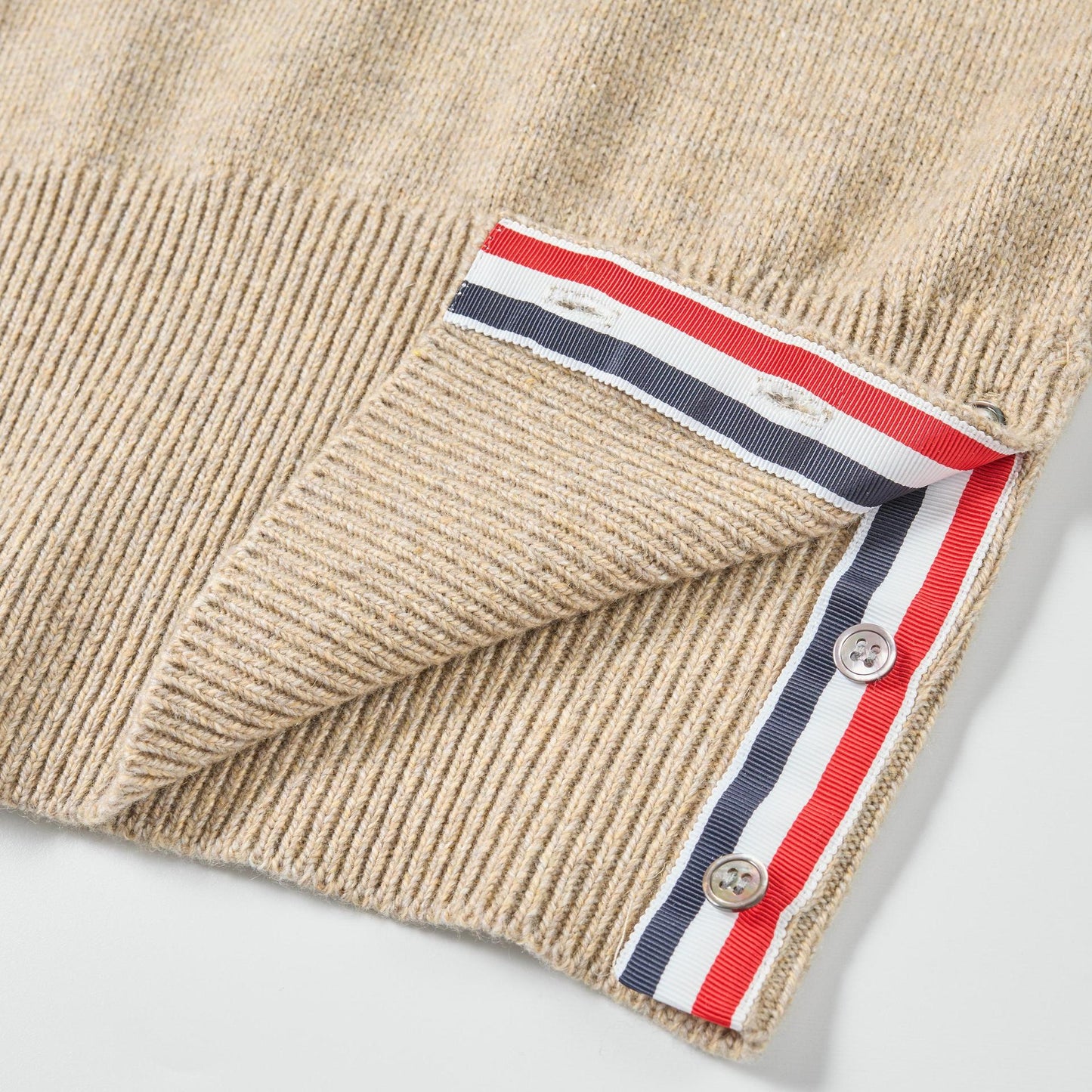 2025 Bow-knitted sweater + short skirt