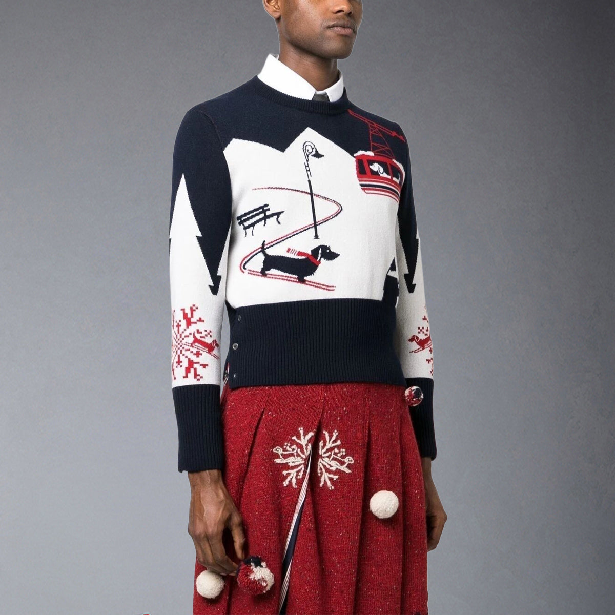 Thom BrowneMen's Classic Crew Neck Merino Wool Sweater with 4-Bar Detail