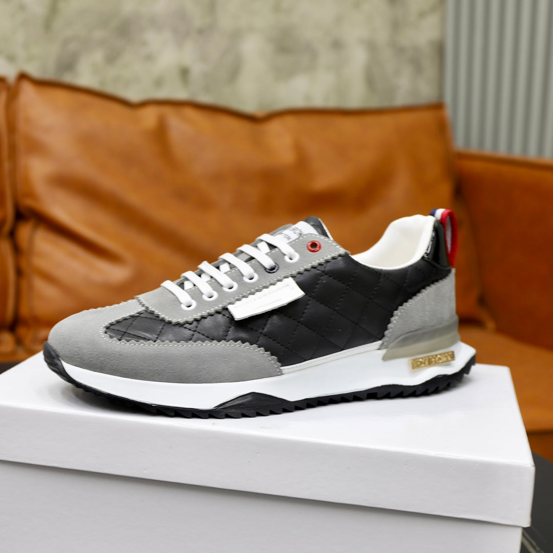 Thom BrowneMen's Premium Leather Sneakers - Handcrafted Cowhide Low-Top Casual Shoes with Grosgrain Detail
