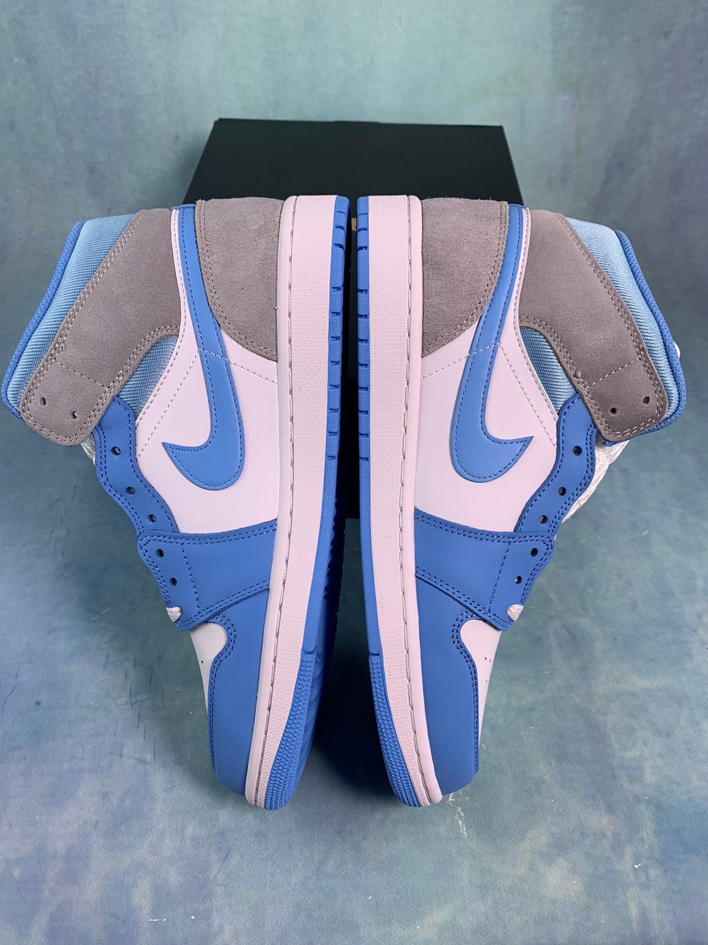 Air Jordan 1 Mid Men's Sneakers