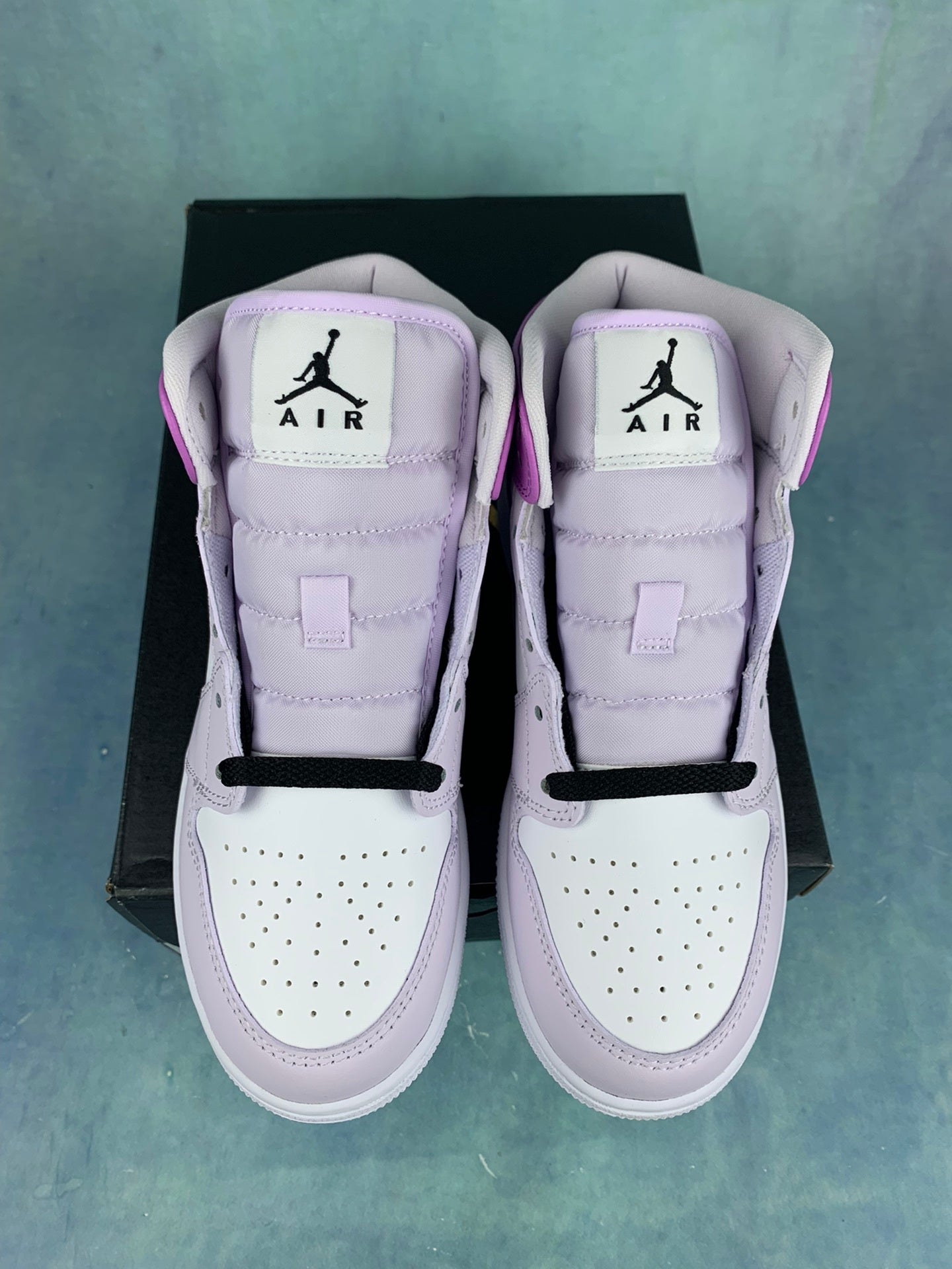 Air Jordan 1 Mid Women's Sneakers