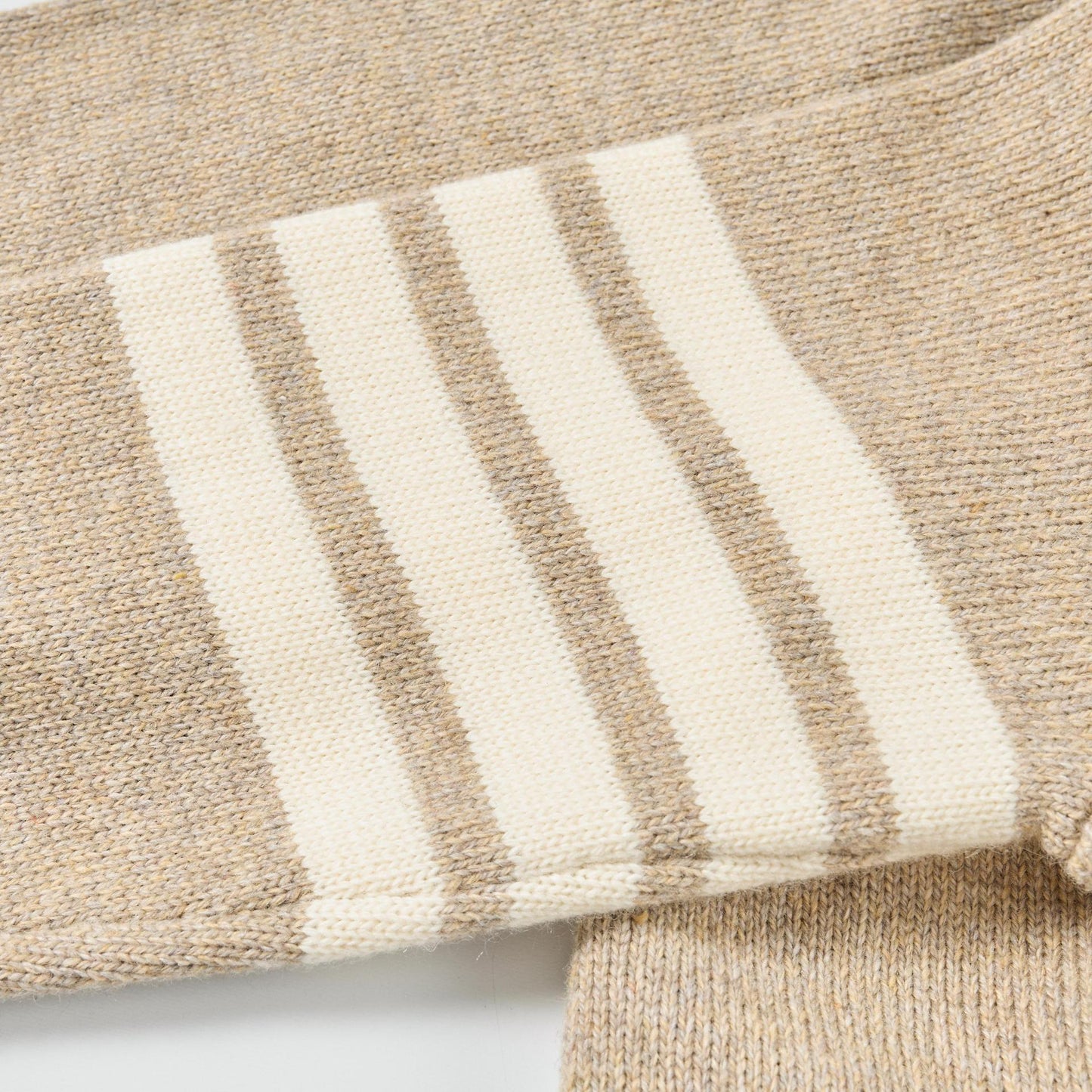 2025 Bow-knitted sweater + short skirt