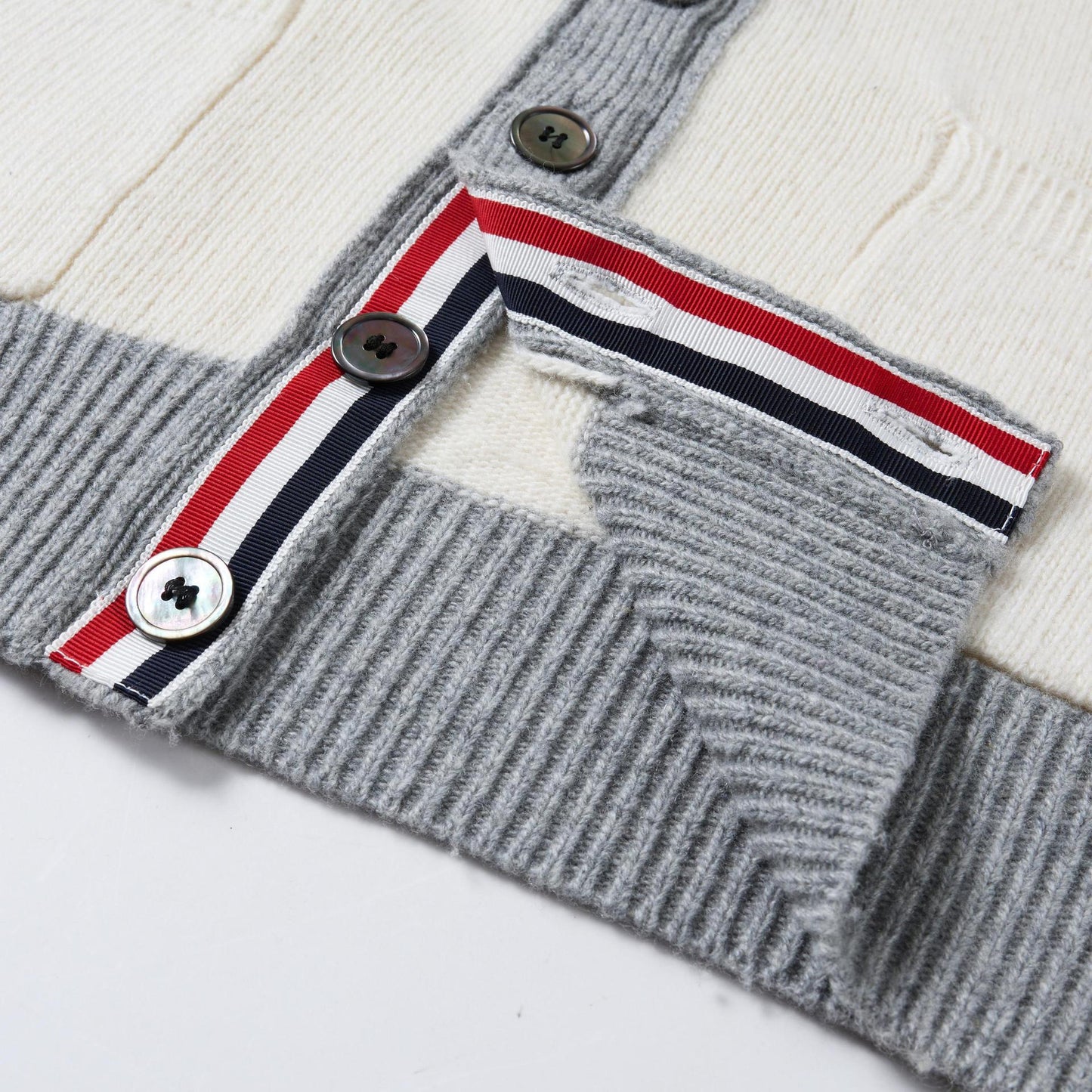 Thom BrowneUnisex Classic V-Neck Knitted Cardigan with 4-Bar Sleeve Detail