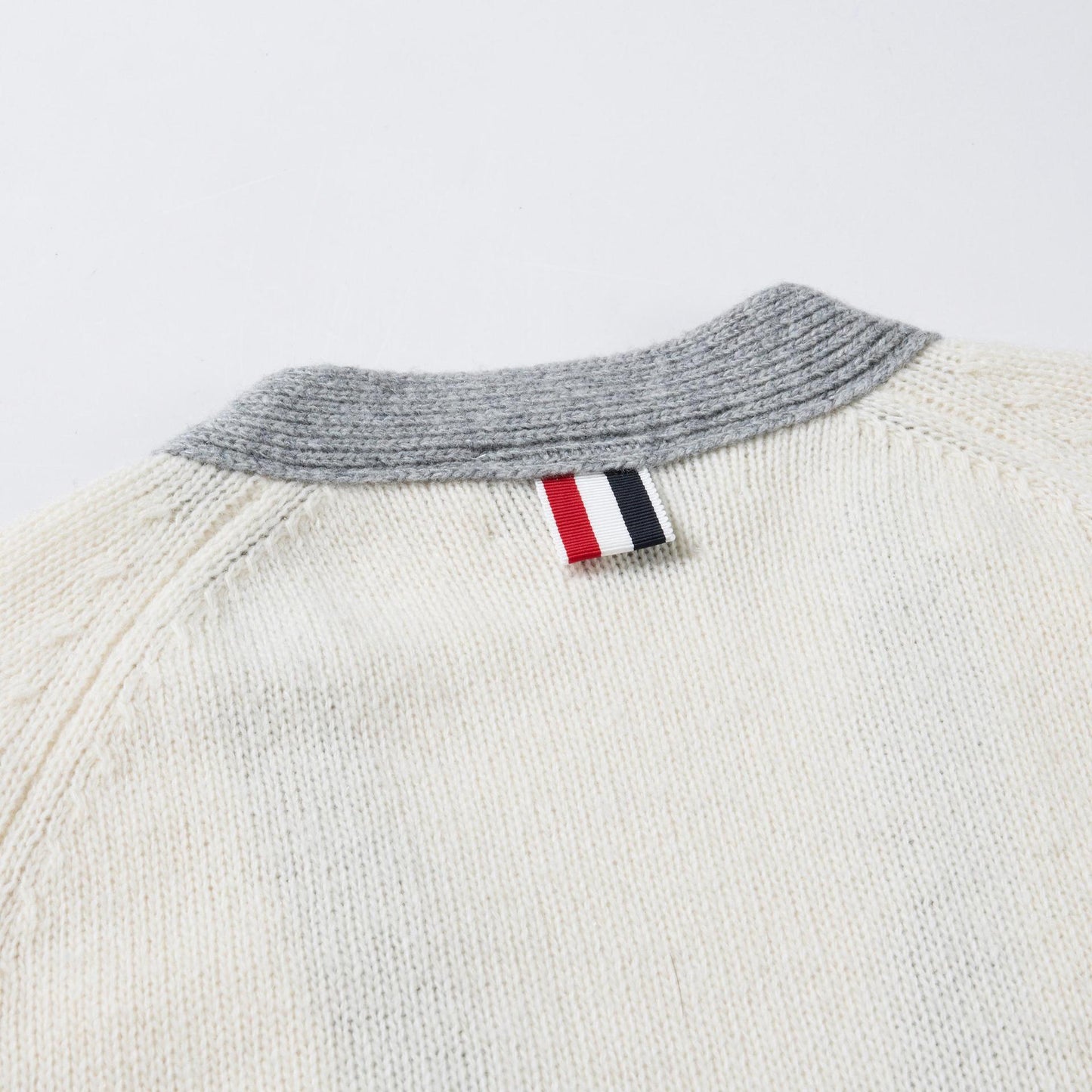 Thom BrowneUnisex Classic V-Neck Knitted Cardigan with 4-Bar Sleeve Detail