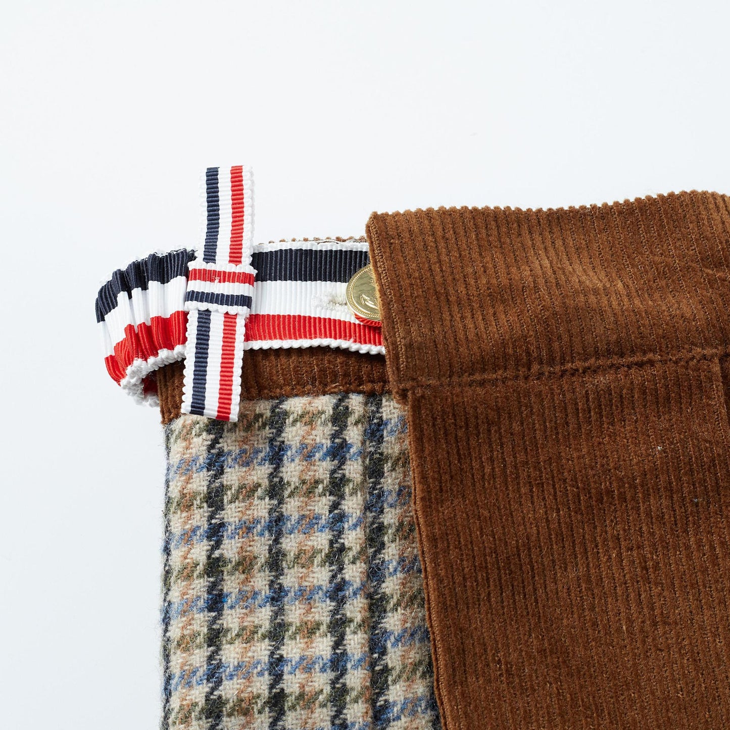 2025 Bow-knitted sweater + short skirt