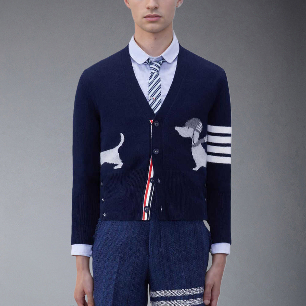 Thom BrowneMen's Classic V-Neck Knitted Cardigan with 4-Bar Sleeve Detail