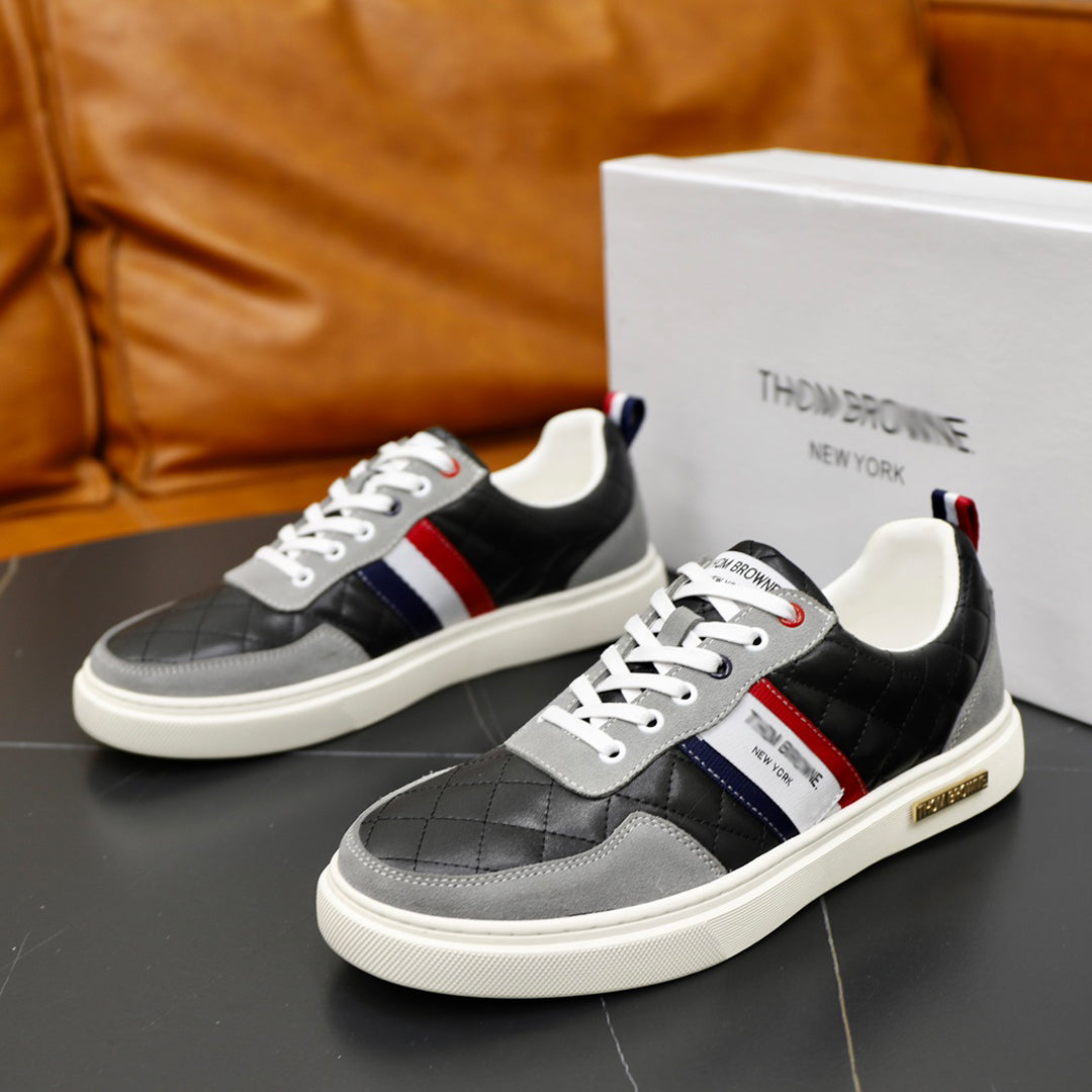 Thom BrowneMen's Premium Leather Sneakers - Handcrafted Cowhide Low-Top Casual Shoes with Grosgrain Detail