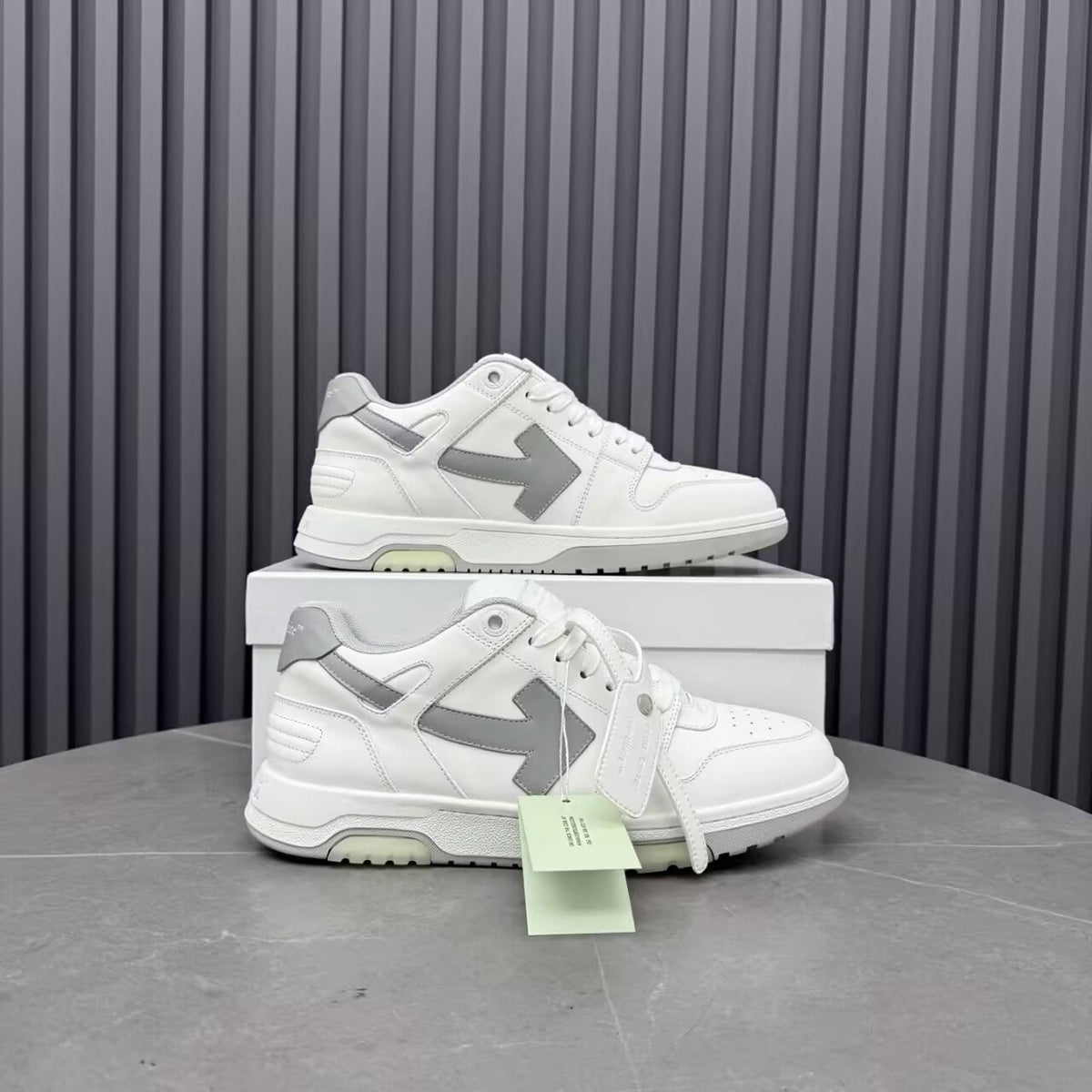 OFF-WHITE New white sneakers for men and women
