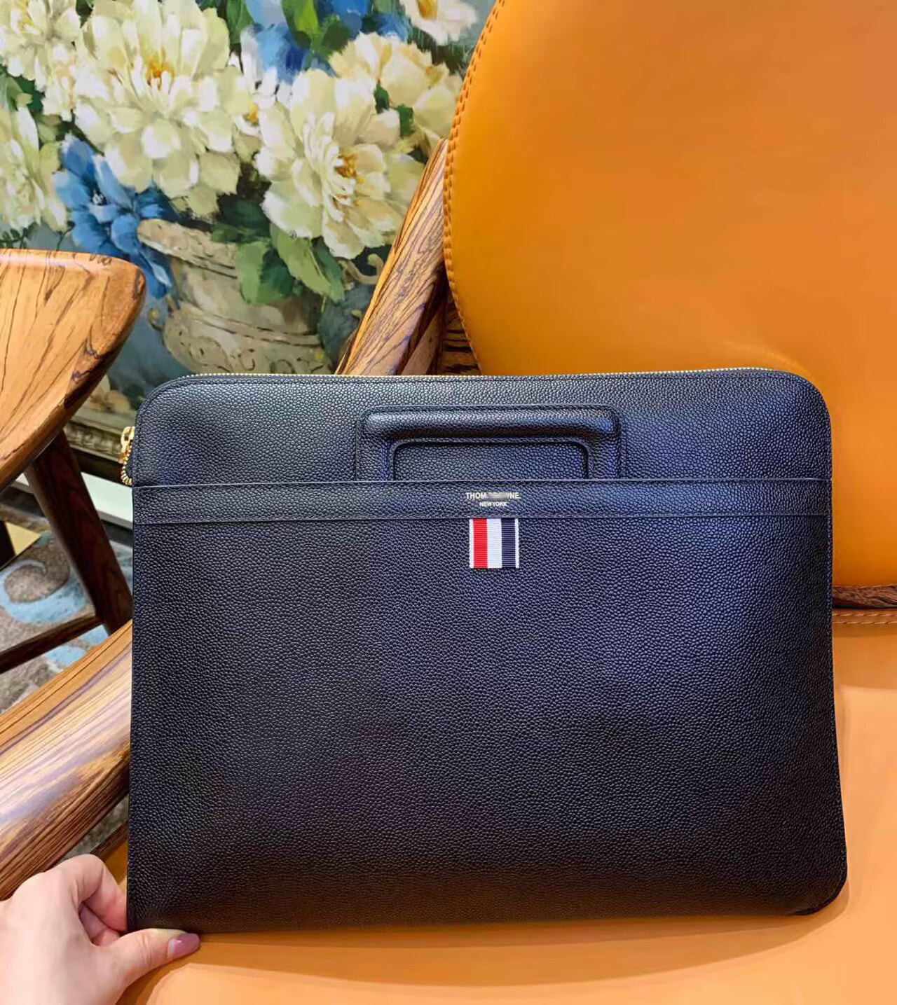 2025  Top-grade leather briefcase