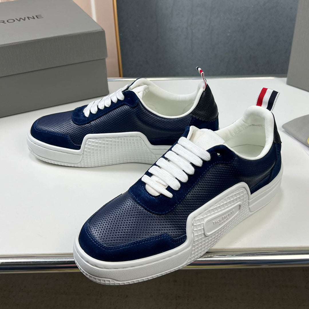 Thom BrowneMen's Premium Leather Sneakers - Handcrafted Cowhide Low-Top Casual Shoes with Grosgrain Detail