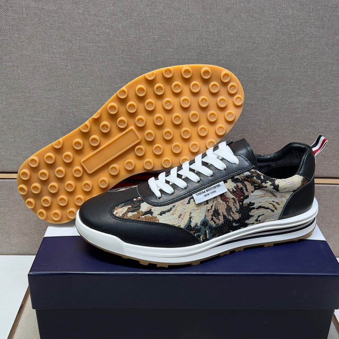 2025 Leather sneakers