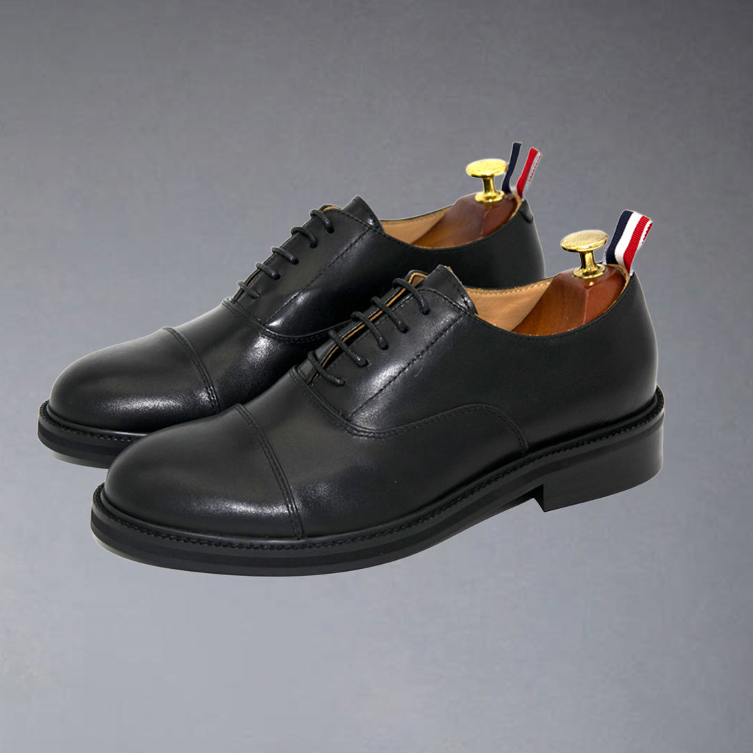 Thom BrowneMen's Premium Business Leather Shoes with Grosgrain Buckle - Timeless Quality