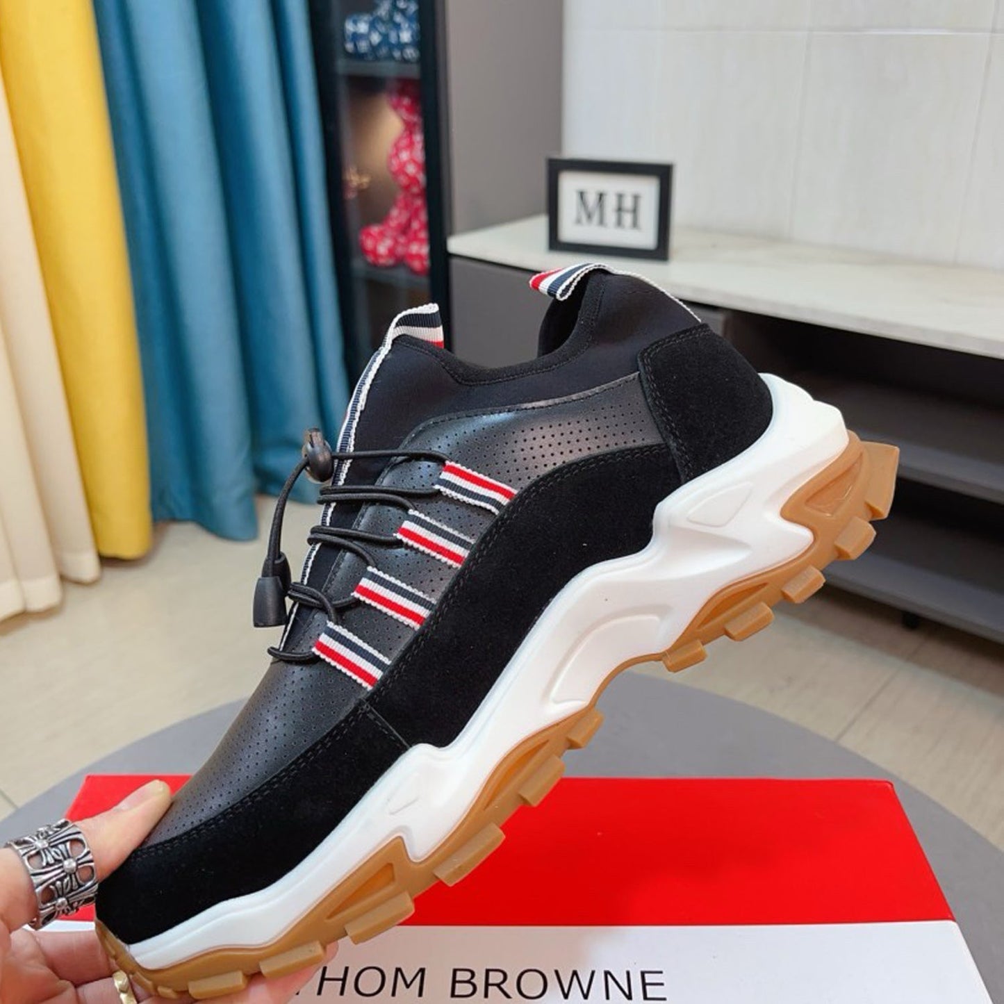 Thom BrowneMen's Premium Leather Sneakers with Grosgrain Buckle - Classic White & Black