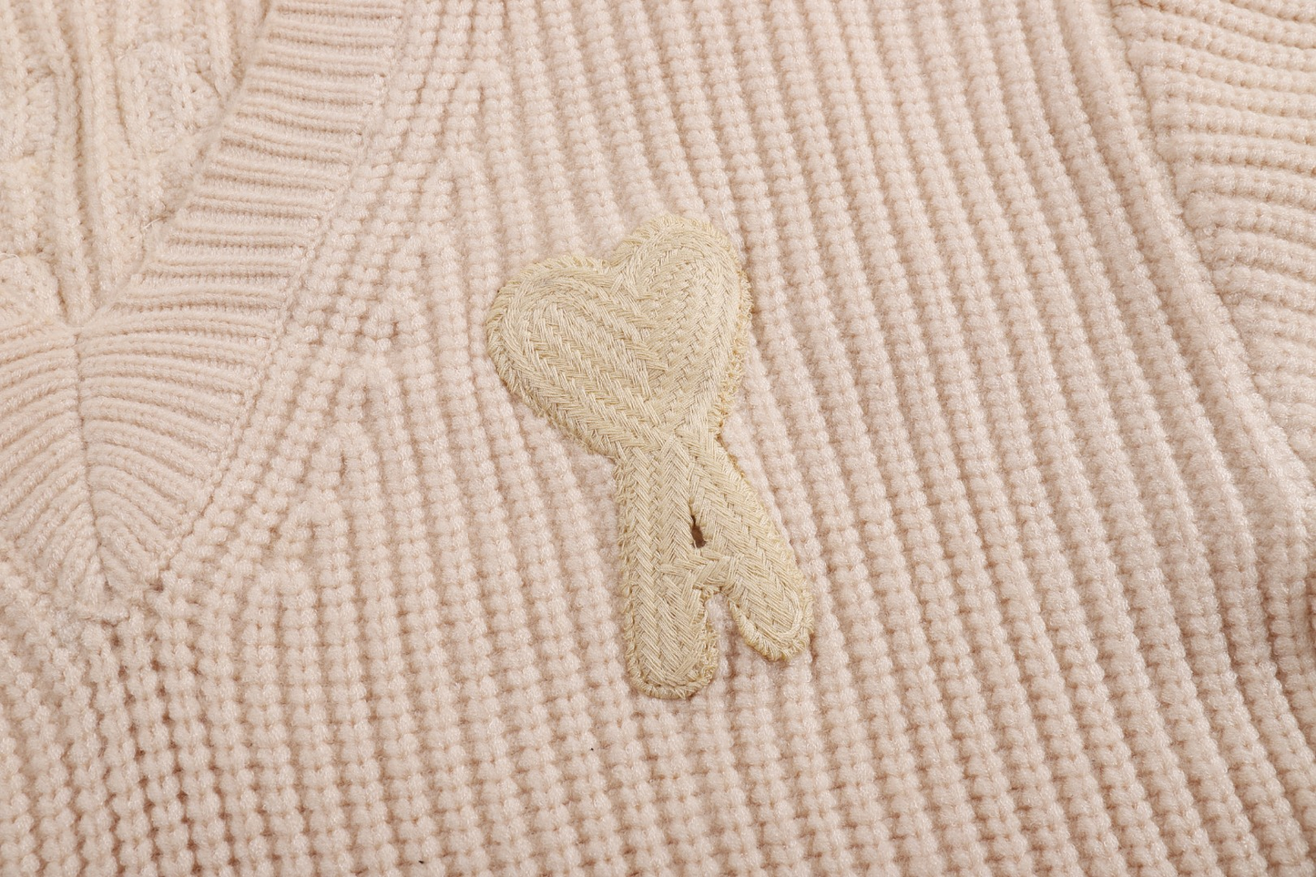 AMIPARIS Cotton & Wool Sweater - Premium Blend Knitwear