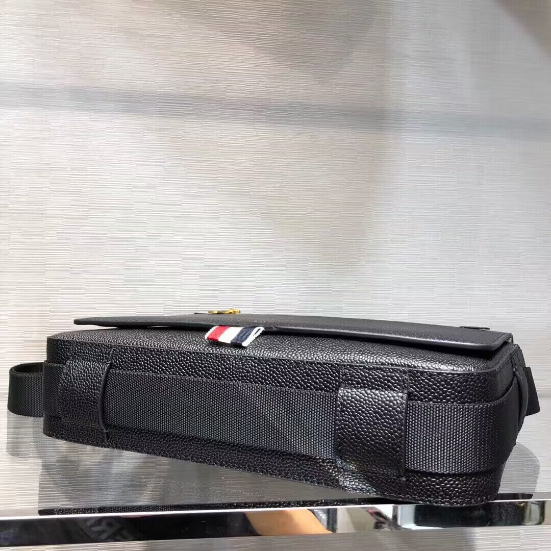 2025  Cowhide men's messenger bag