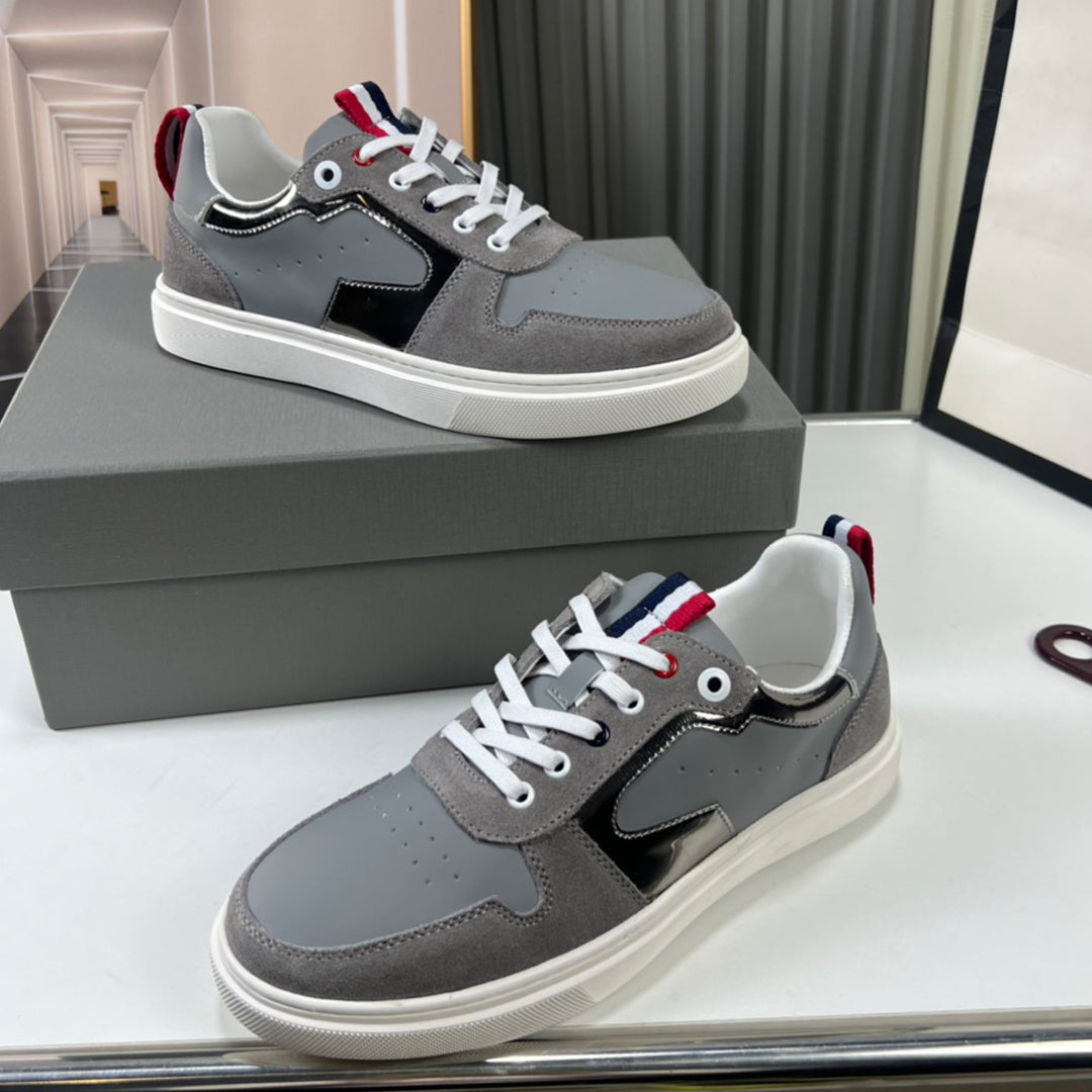 Thom BrowneMen's Premium Leather Sneakers - Handcrafted Cowhide Low-Top Casual Shoes with Grosgrain Detail