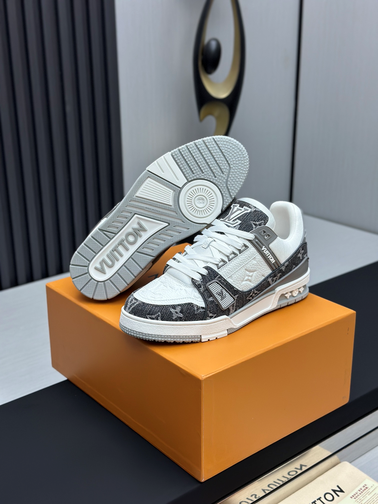 Men's & Women's Runway-Style Sneakers