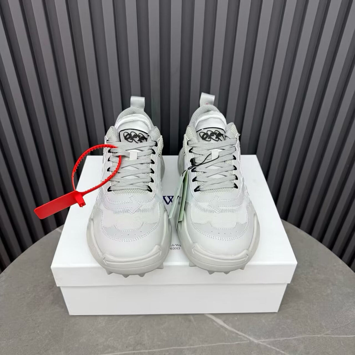 OFF-WHITE  New white sneakers for men and women