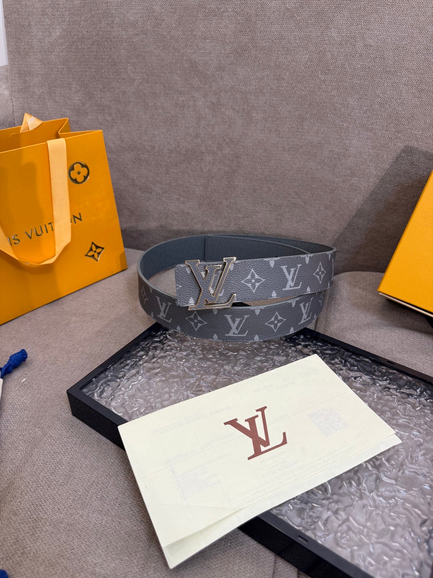 New Louis Vuitton Men's Belt