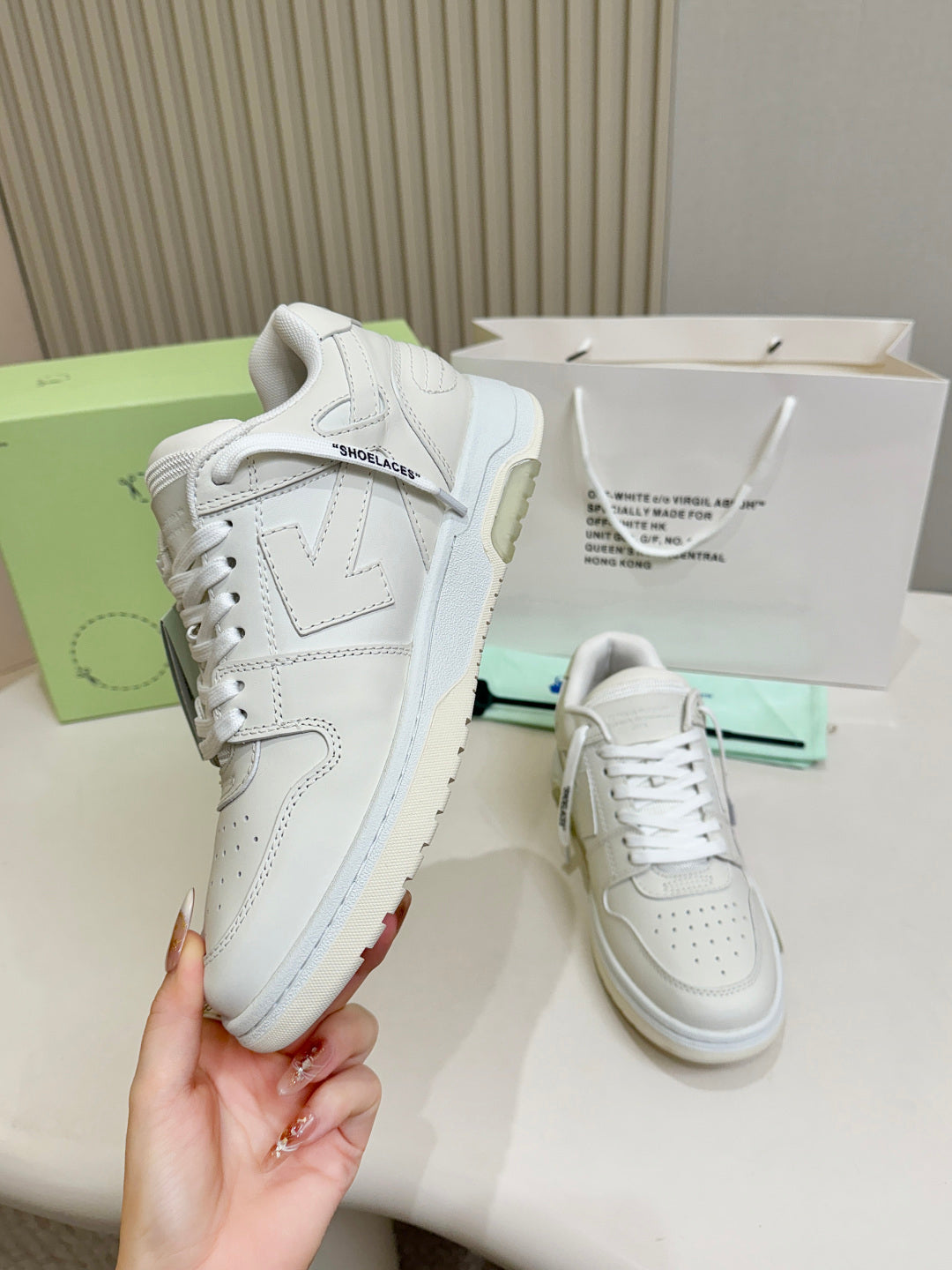 Off  Matching sneakers for couples