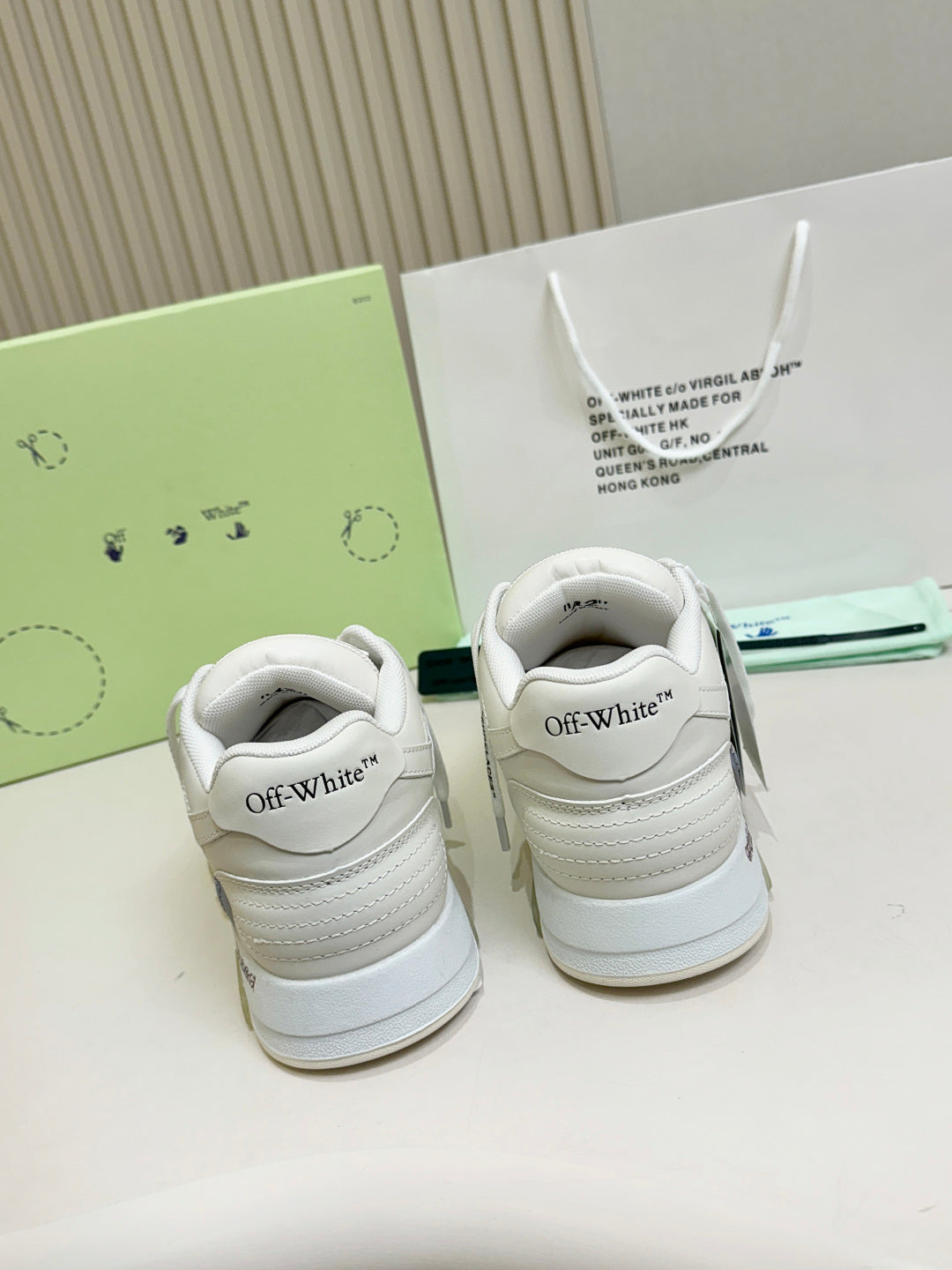Off  Matching sneakers for couples