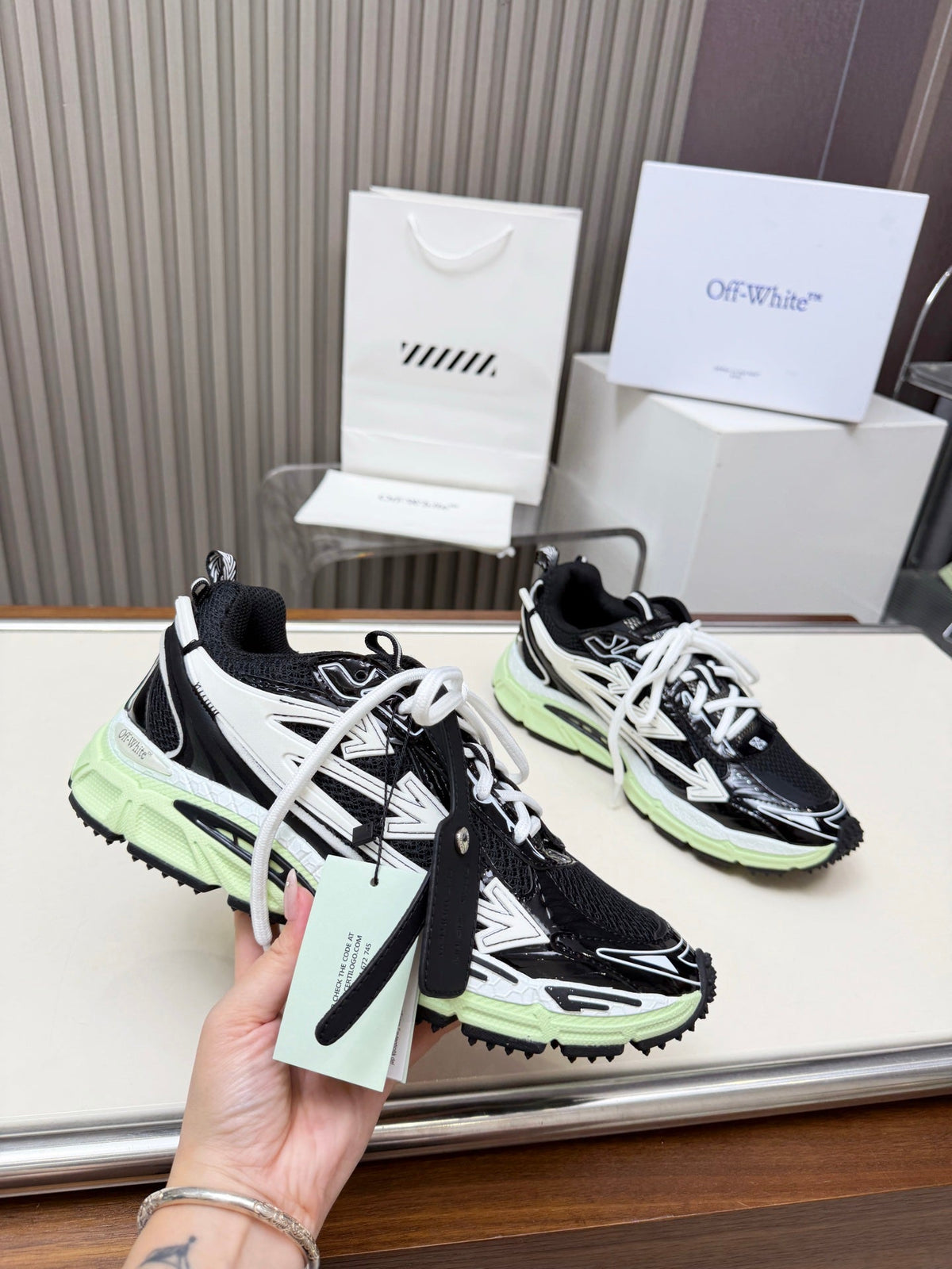 OFF-WHITE  New Men's and Women's Hiking Shoes