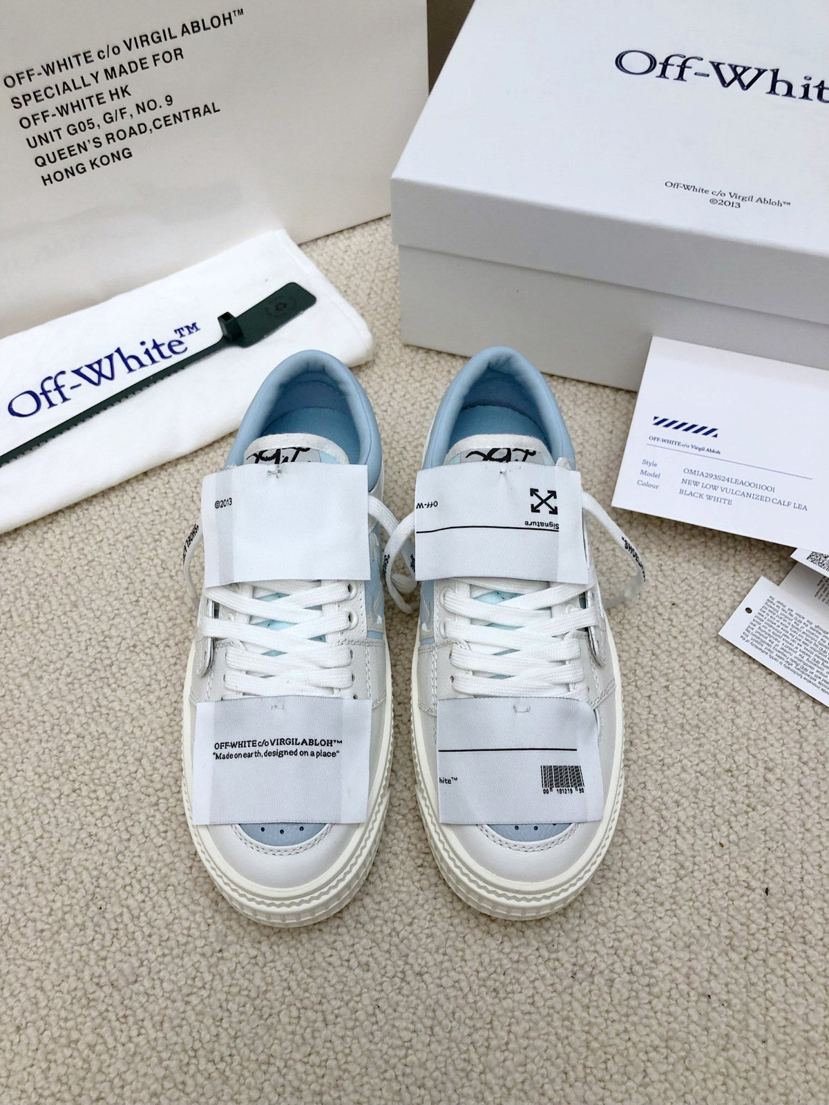OFF-WHITE Classic casual shoes