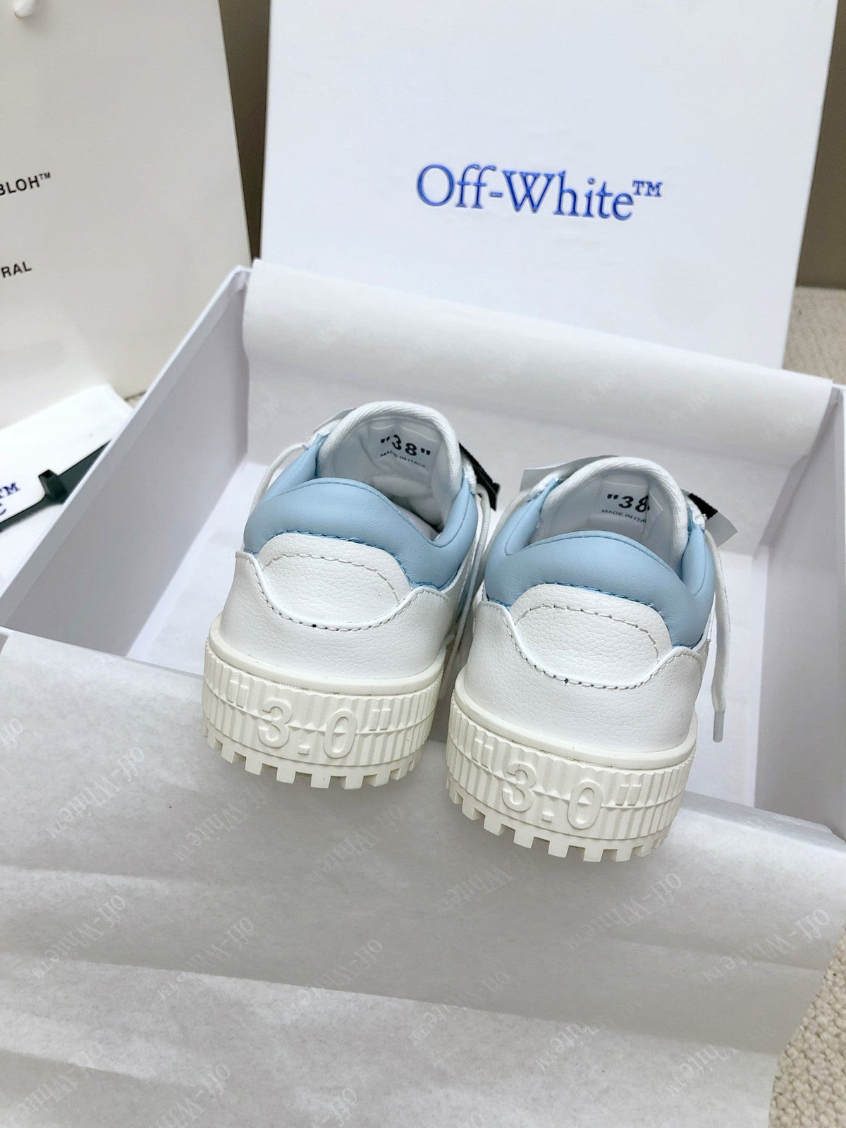 OFF-WHITE Classic casual shoes