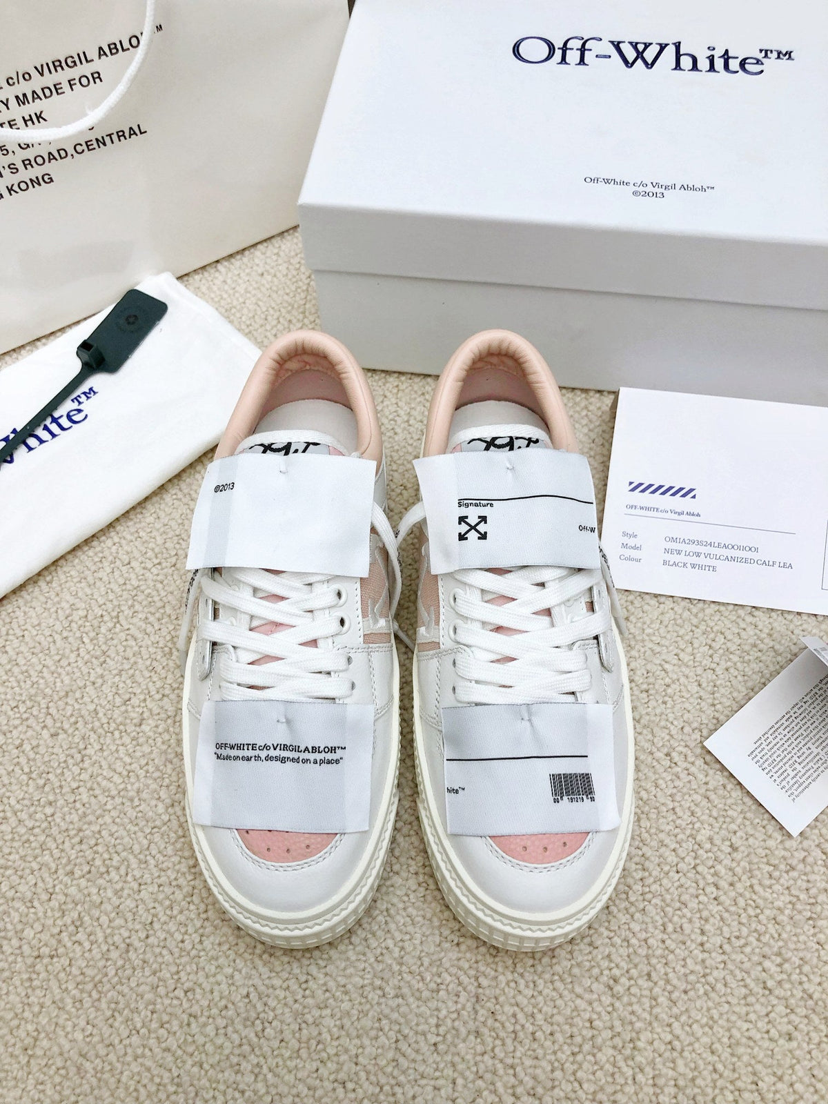 OFF-WHITE Classic casual shoes